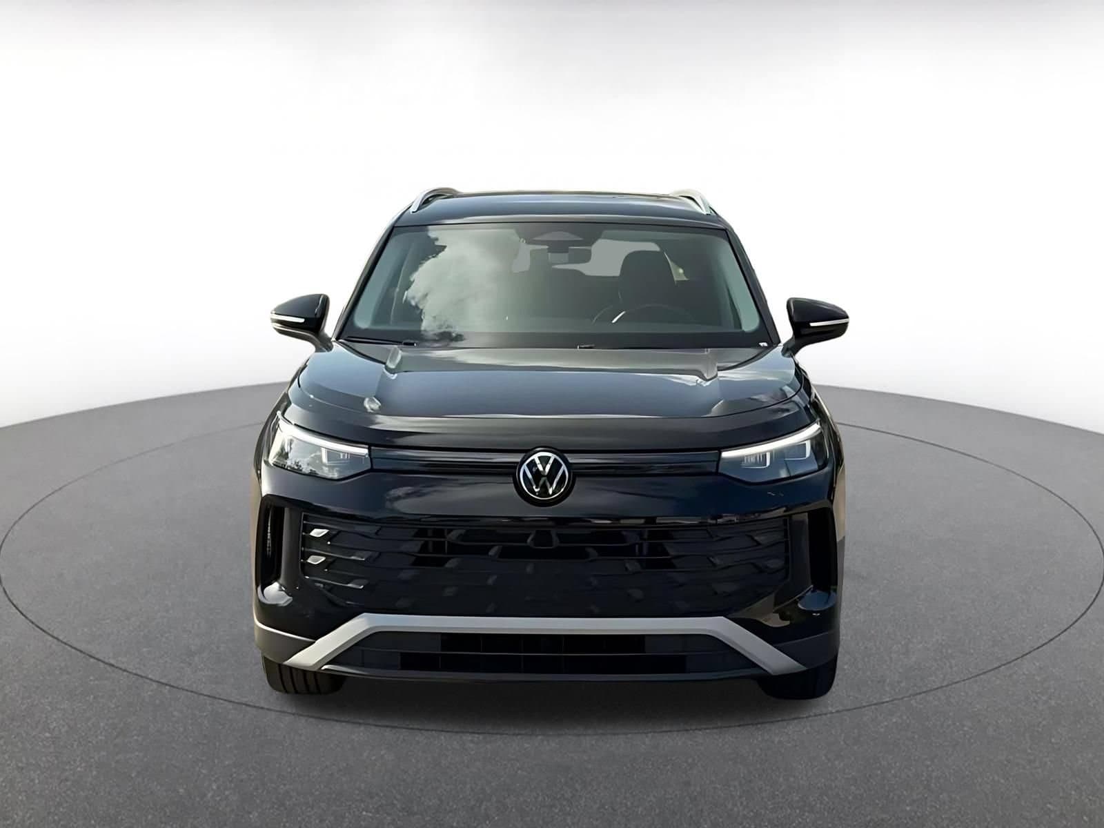 Thumbnail: 2026 Volkswagen Tiguan - 4