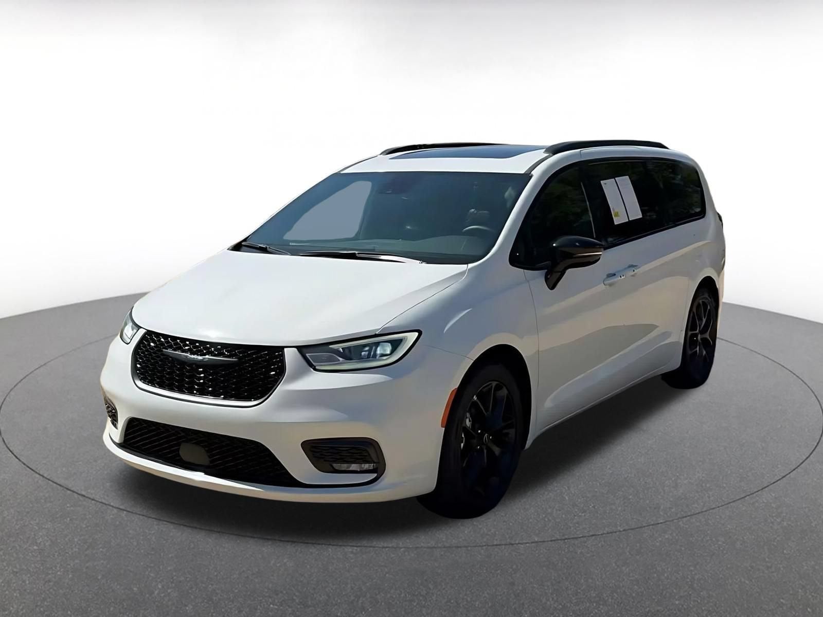 Thumbnail: 2025 Chrysler Pacifica - 6