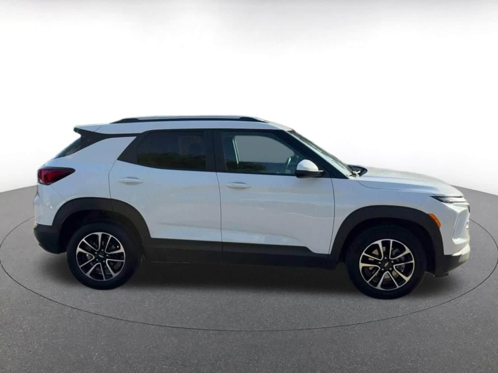 Thumbnail: 2025 Chevrolet TrailBlazer - 15