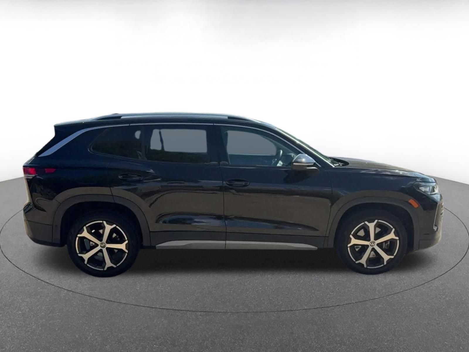 Thumbnail: 2026 Volkswagen Tiguan - 15
