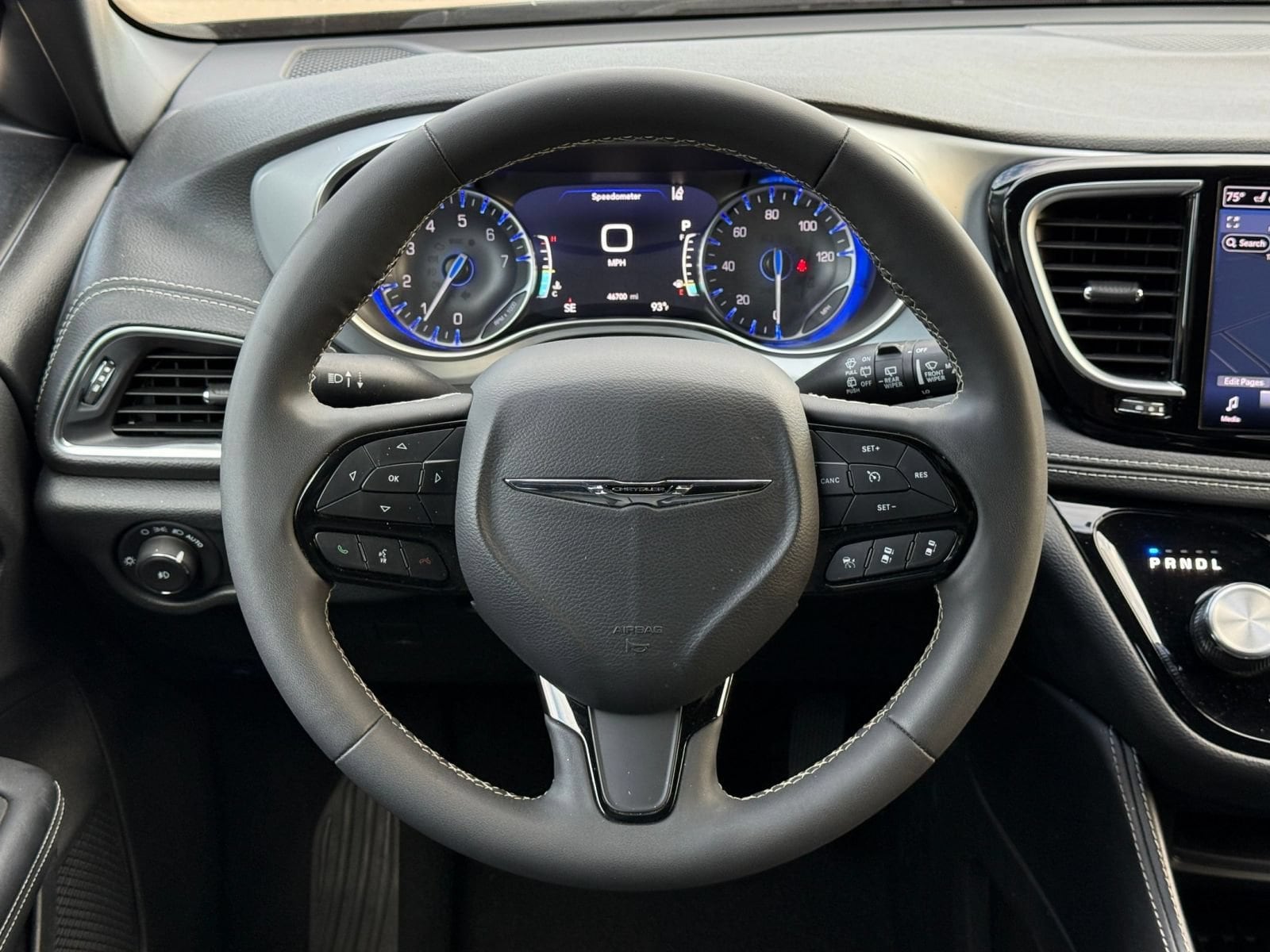 Thumbnail: 2025 Chrysler Pacifica - 29