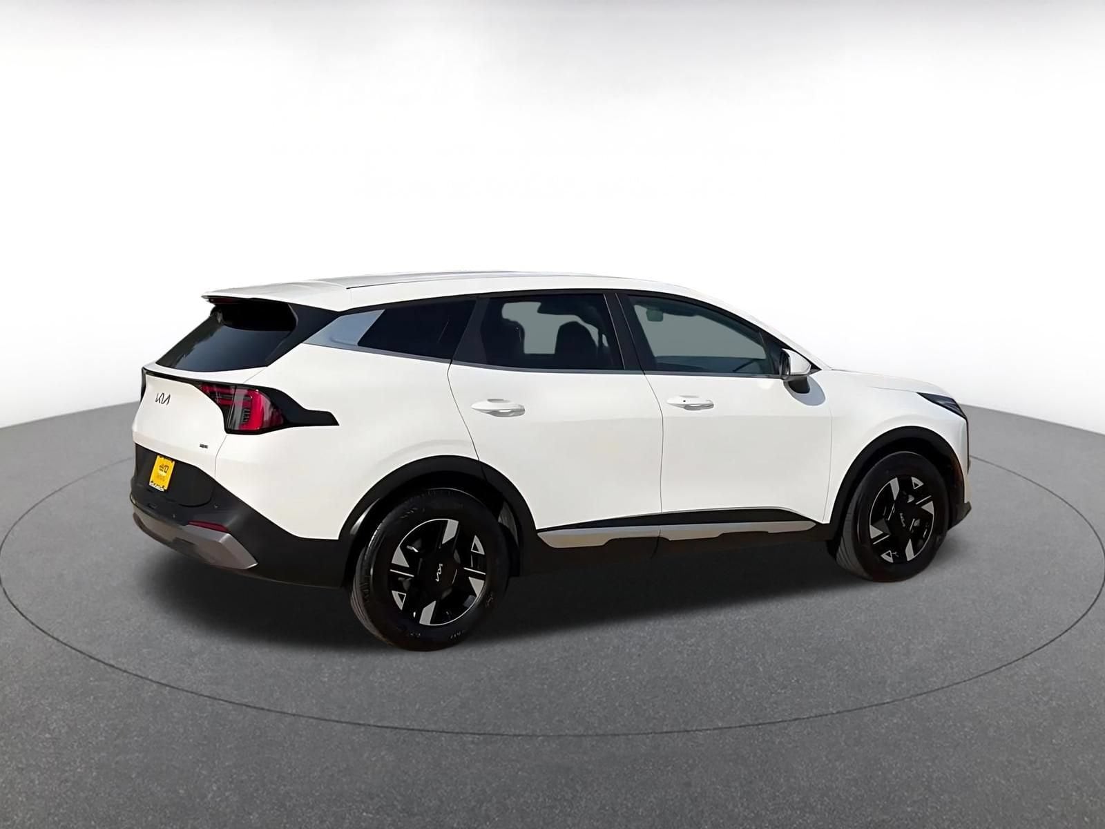 Thumbnail: 2026 Kia Sportage - 14