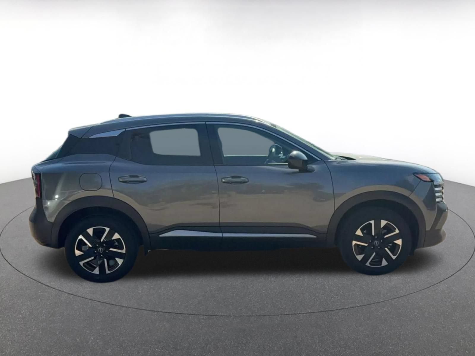 Thumbnail: 2026 Nissan Kicks - 15