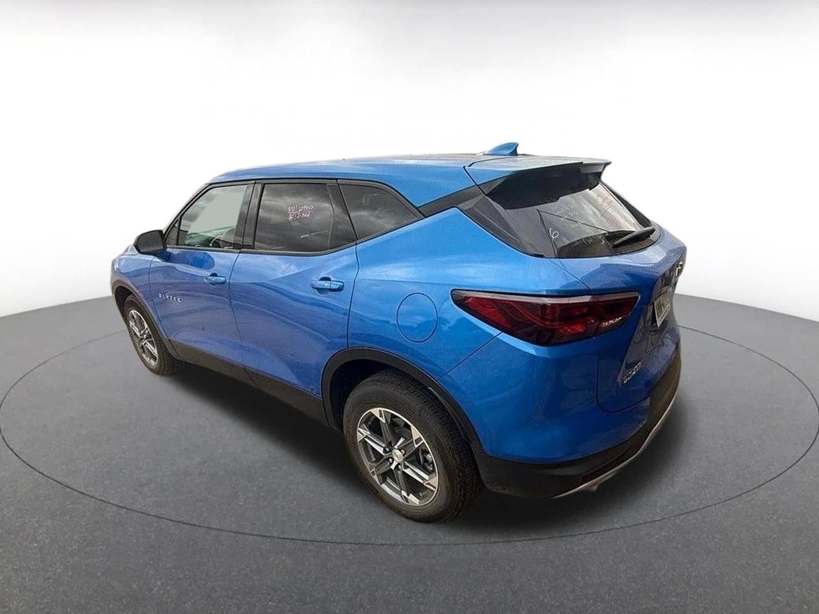 Thumbnail: 2026 Chevrolet Blazer - 3