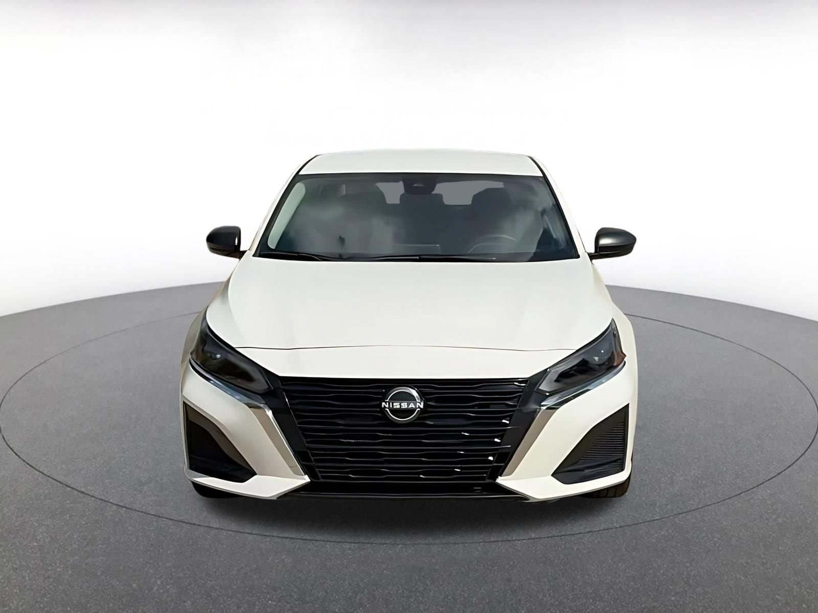 Thumbnail: 2025 Nissan Altima - 4