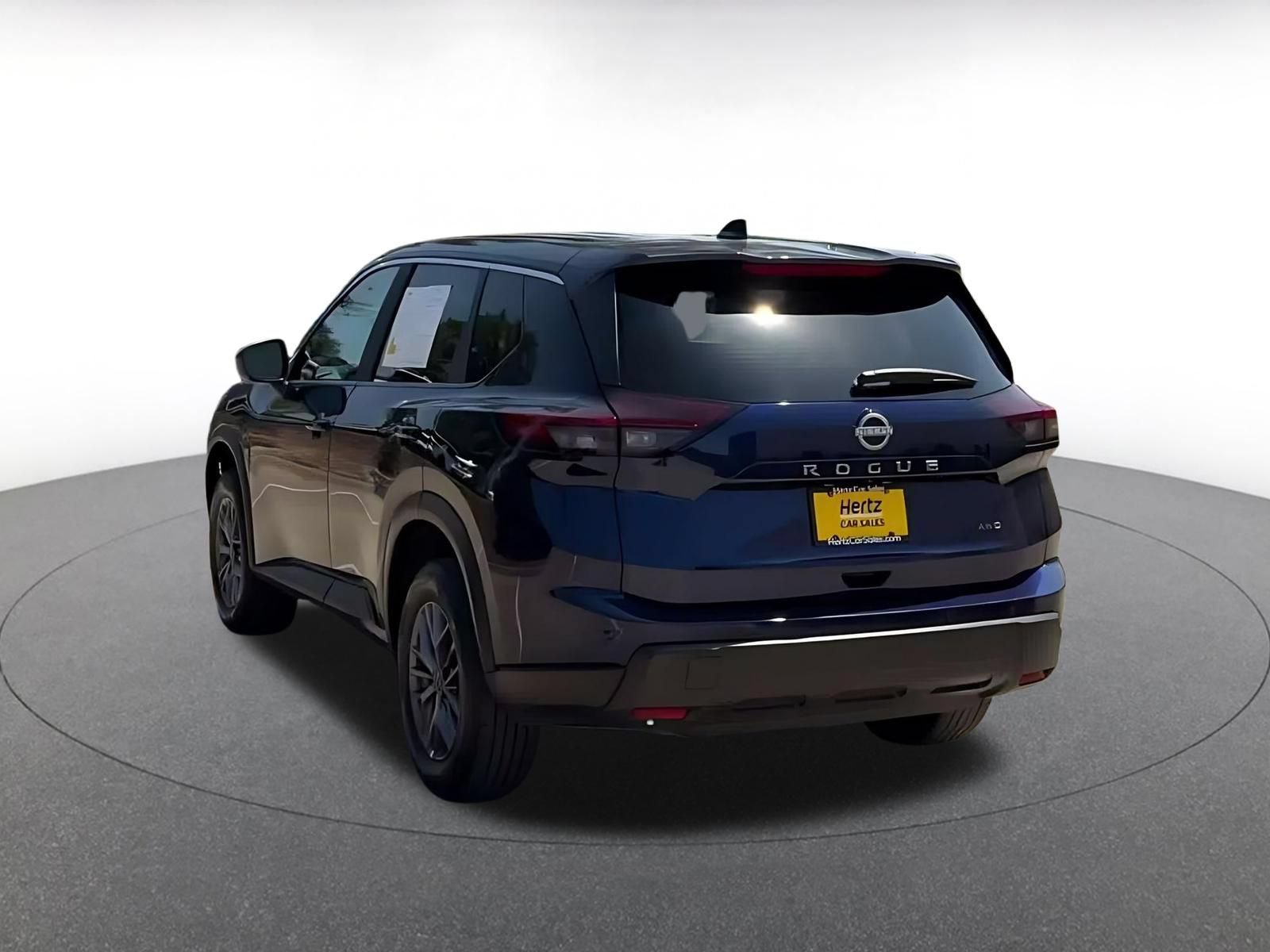 Thumbnail: 2026 Nissan Rogue - 10