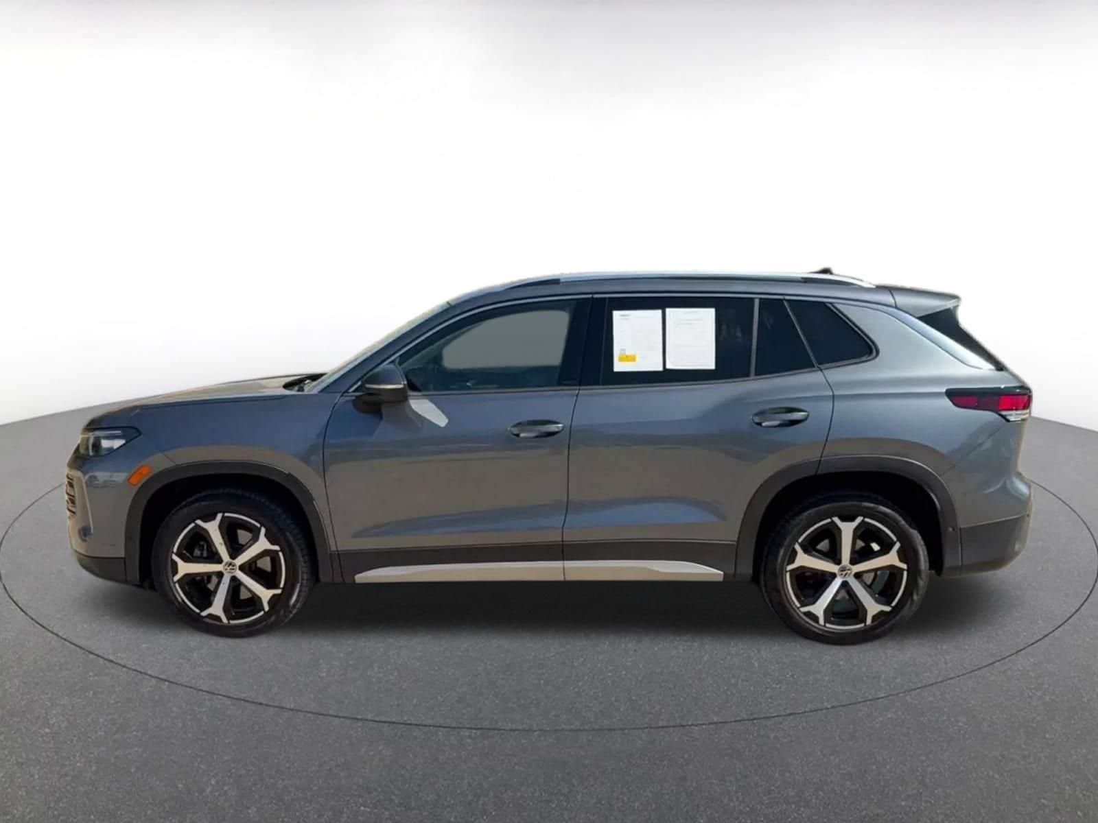 Thumbnail: 2026 Volkswagen Tiguan - 8