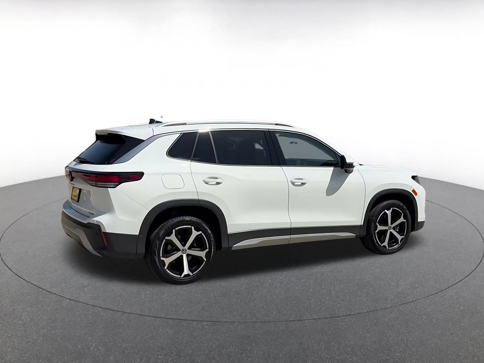 Thumbnail: 2026 Volkswagen Tiguan - 13