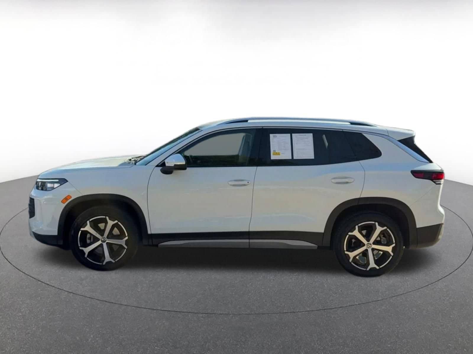Thumbnail: 2026 Volkswagen Tiguan - 8