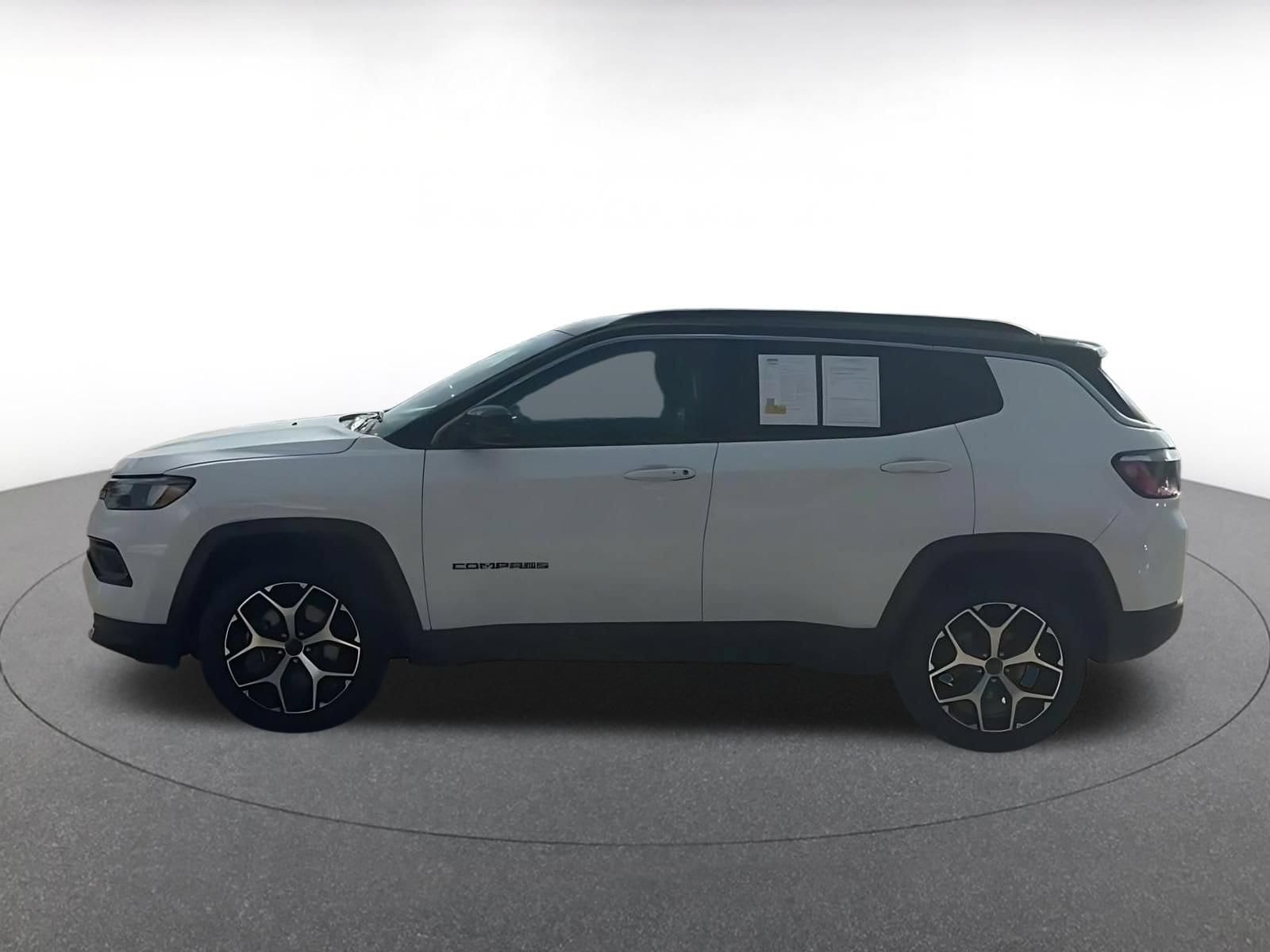 Thumbnail: 2025 Jeep Compass - 8