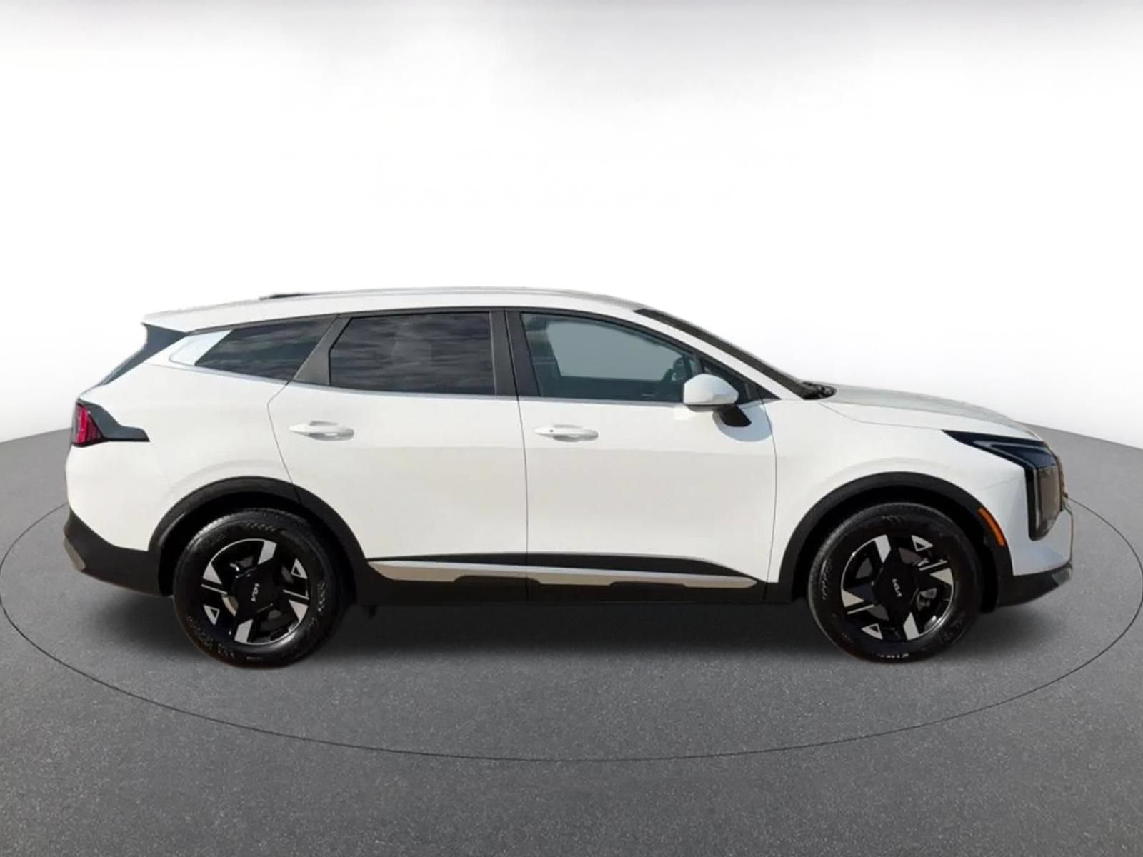 Thumbnail: 2026 Kia Sportage - 15