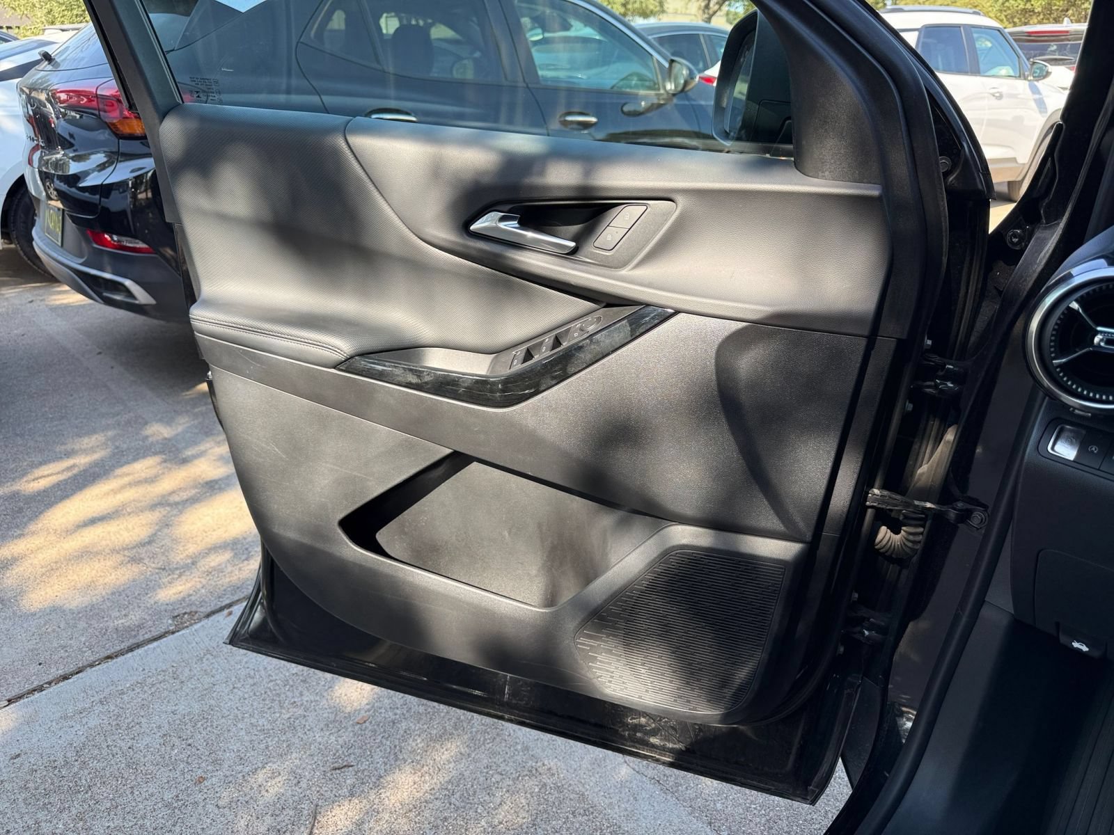 Thumbnail: 2025 Chevrolet Equinox - 18
