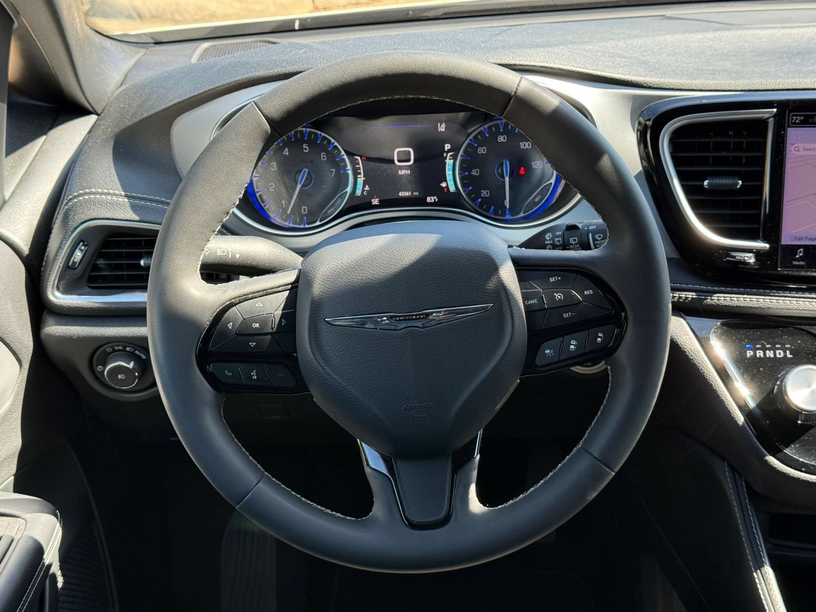 Thumbnail: 2025 Chrysler Pacifica - 29
