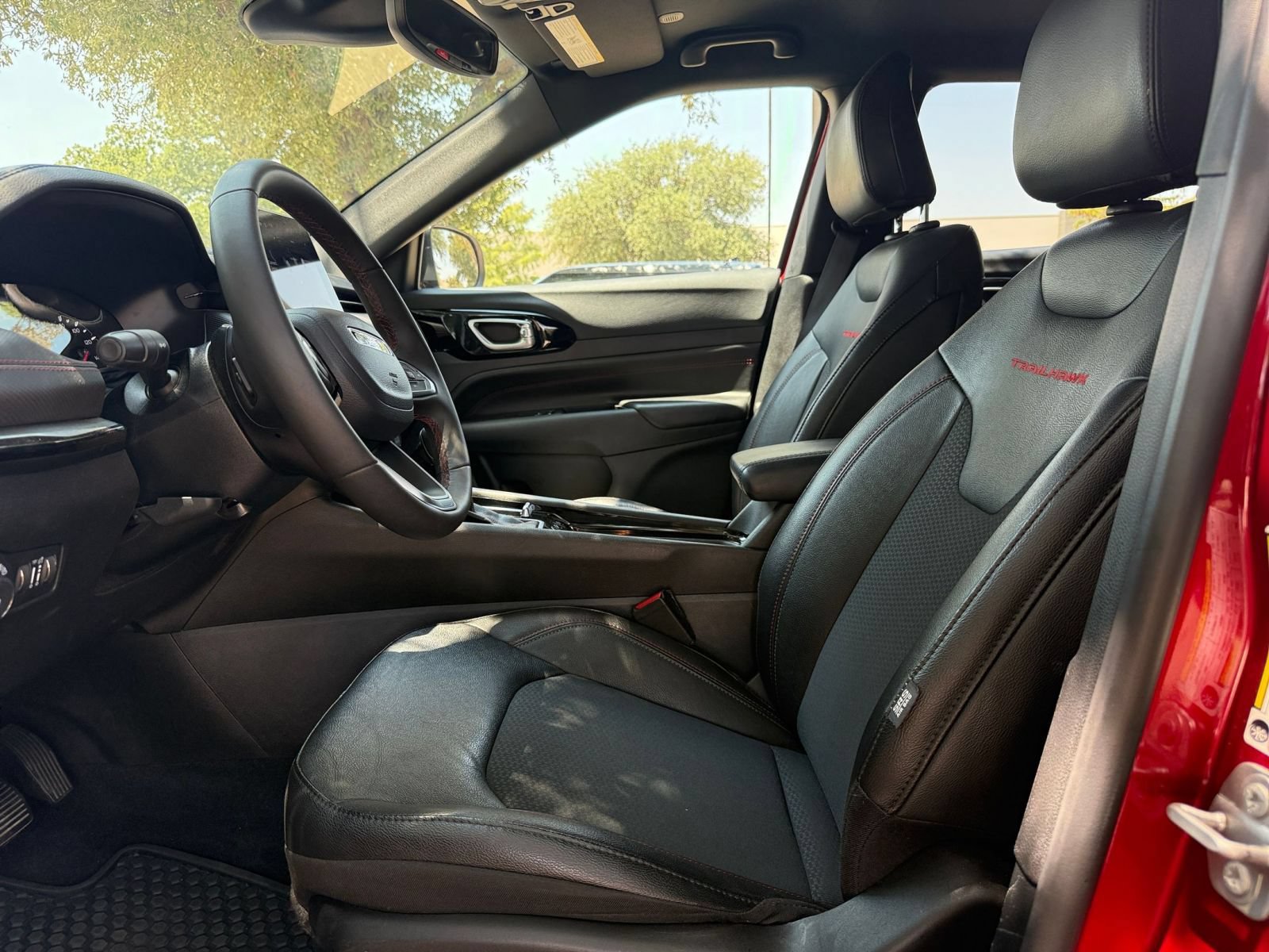 Thumbnail: 2025 Jeep Compass - 27