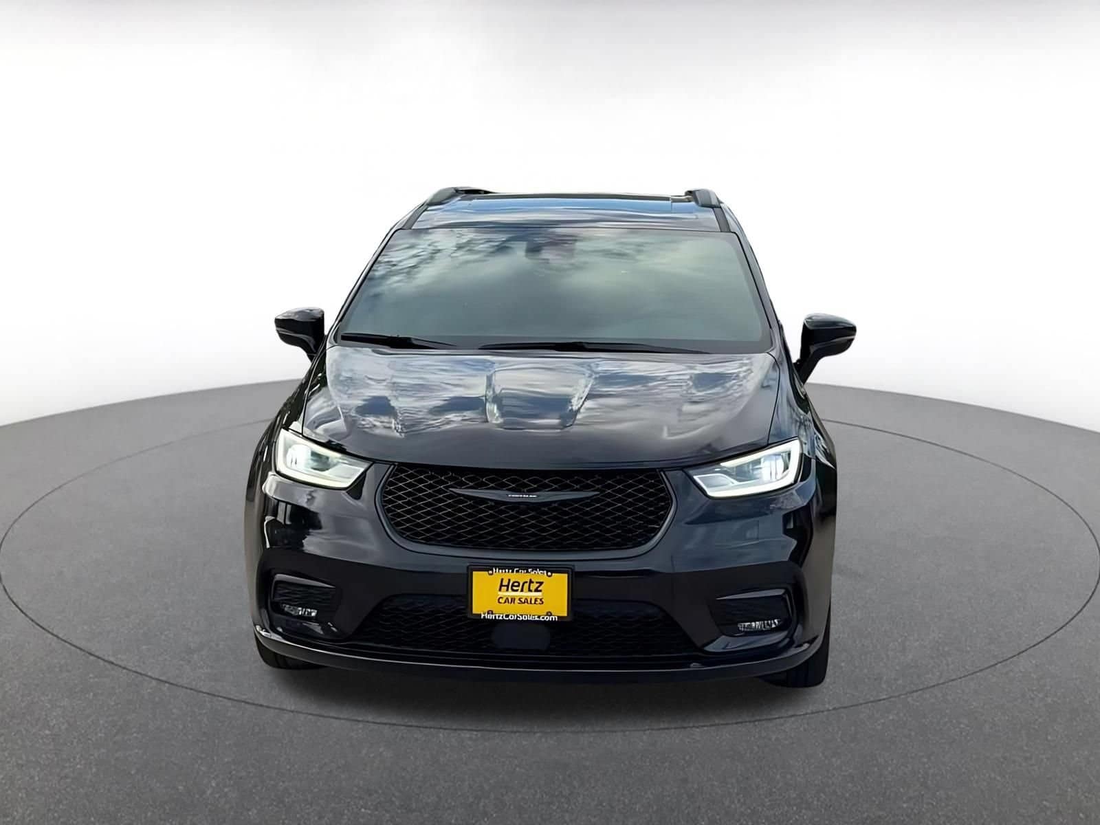 Thumbnail: 2025 Chrysler Pacifica - 4