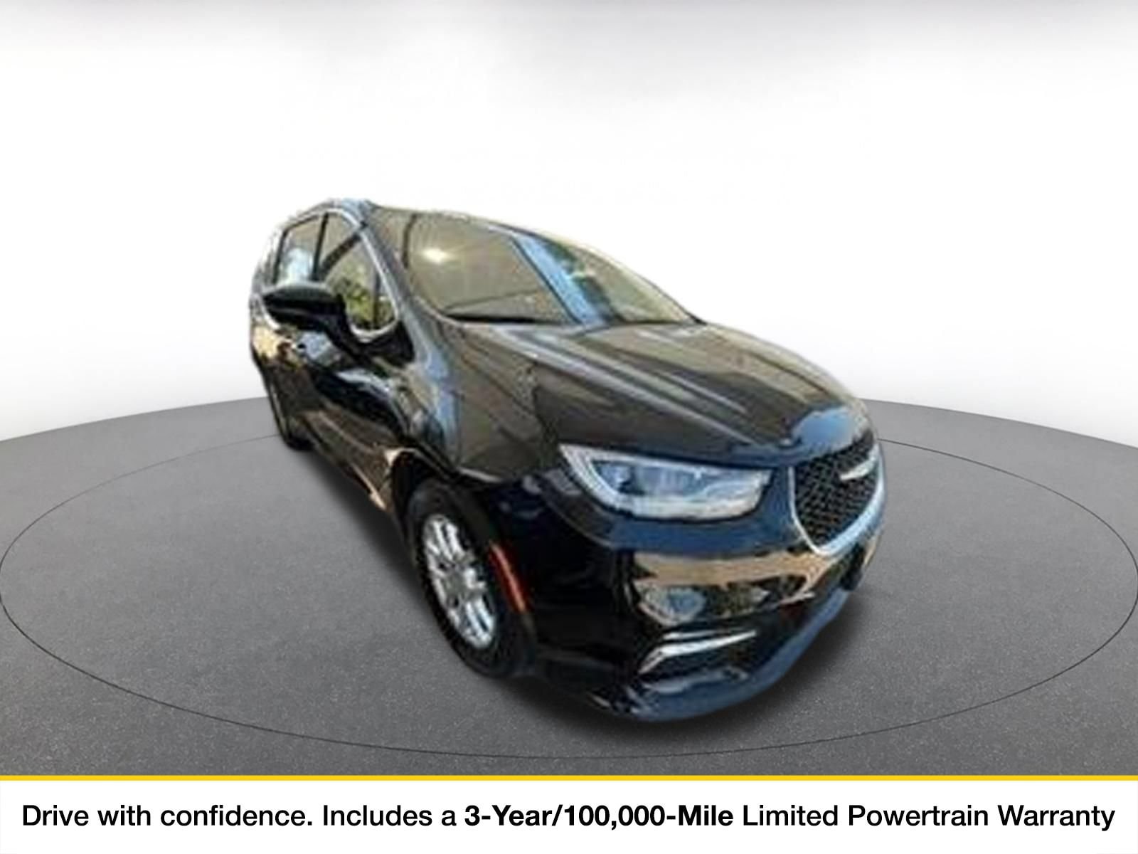 Thumbnail: 2025 Chrysler Pacifica - 1