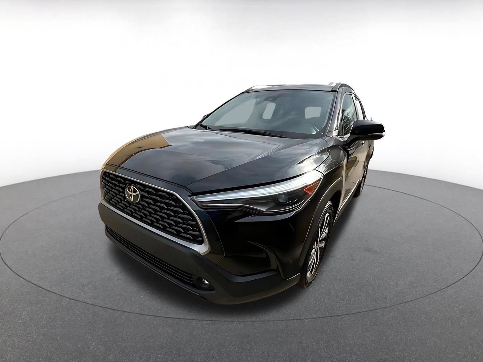 Thumbnail: 2022 Toyota Corolla Cross - 3