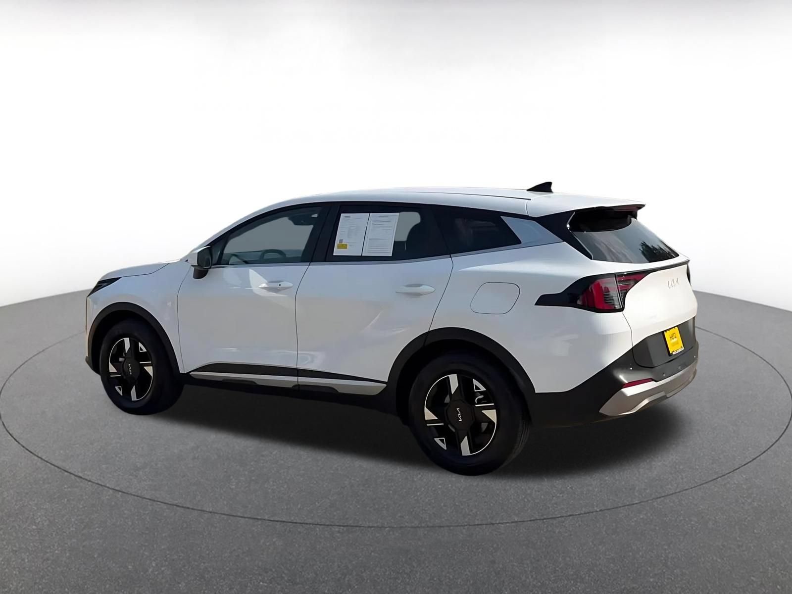 Thumbnail: 2026 Kia Sportage - 9