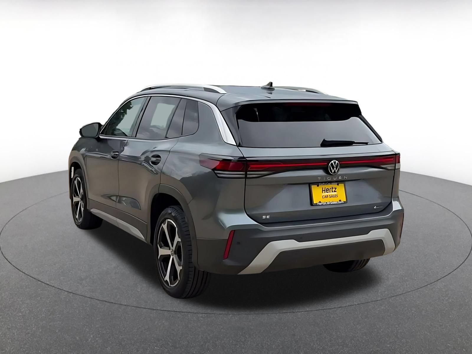 Thumbnail: 2026 Volkswagen Tiguan - 10