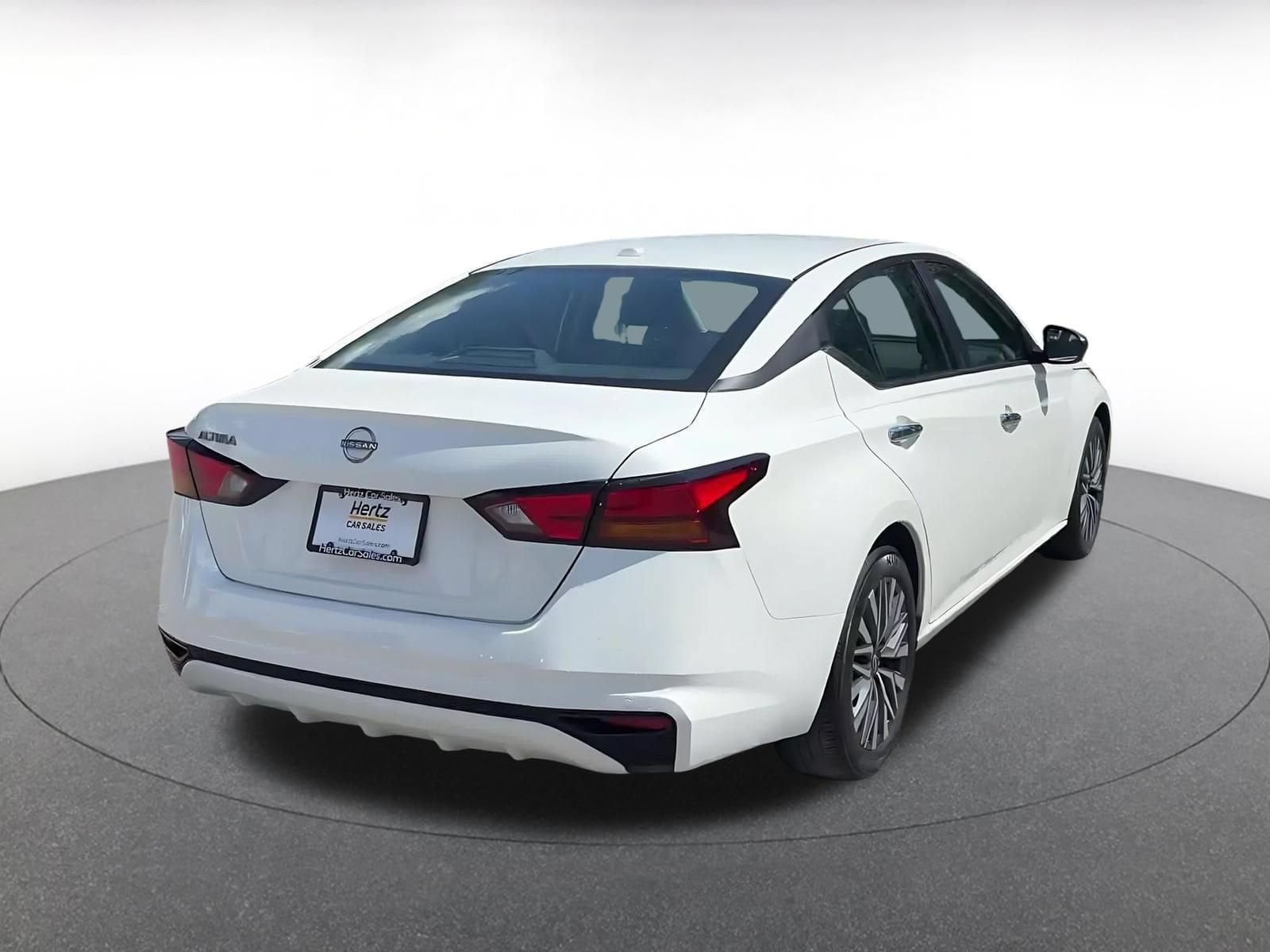 Thumbnail: 2025 Nissan Altima - 12
