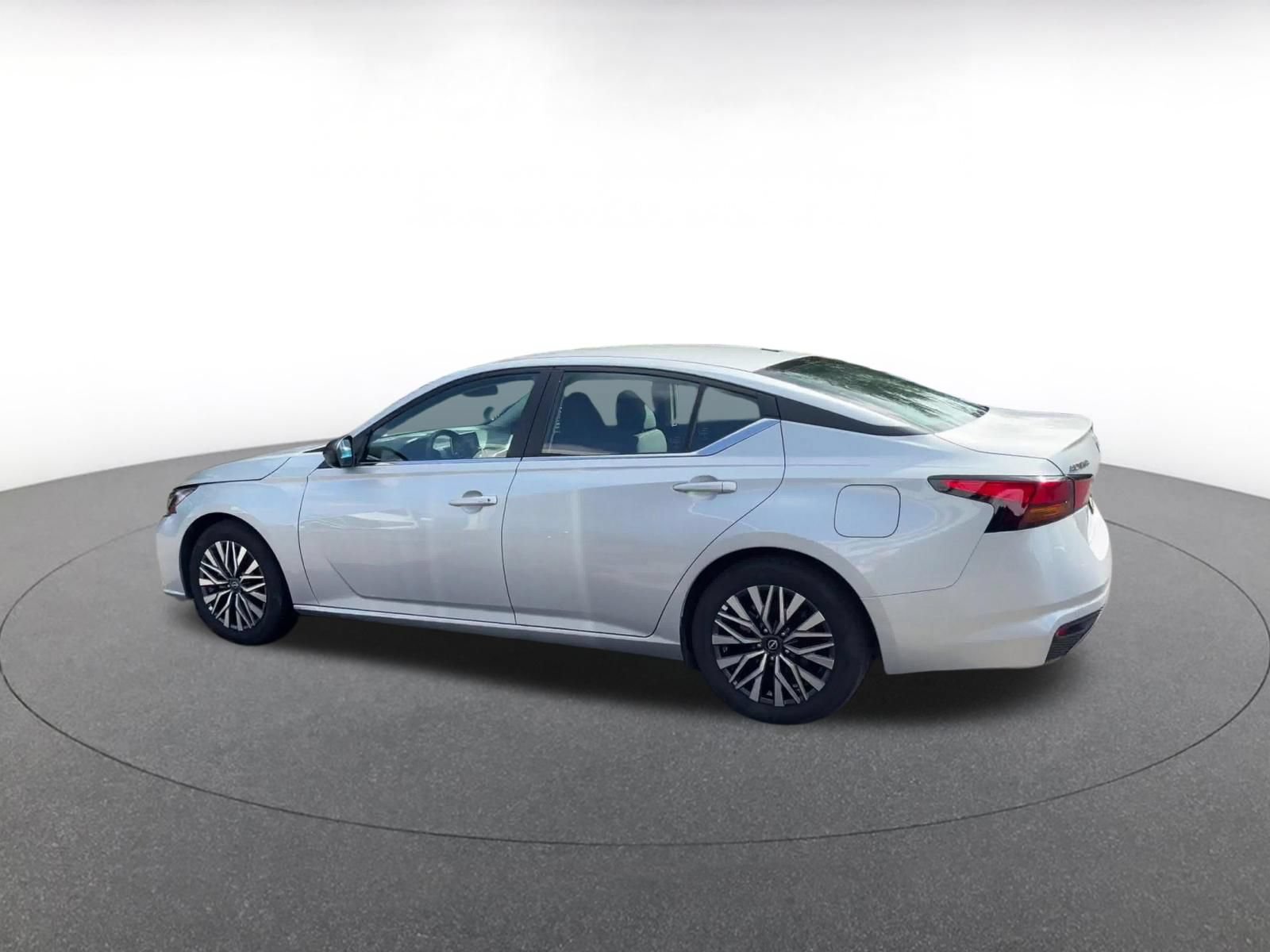 Thumbnail: 2026 Nissan Altima - 8