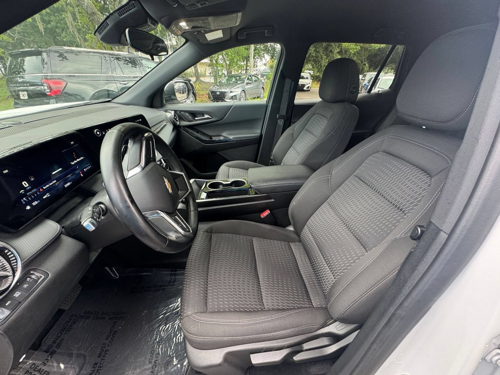Thumbnail: 2025 Chevrolet Equinox - 25