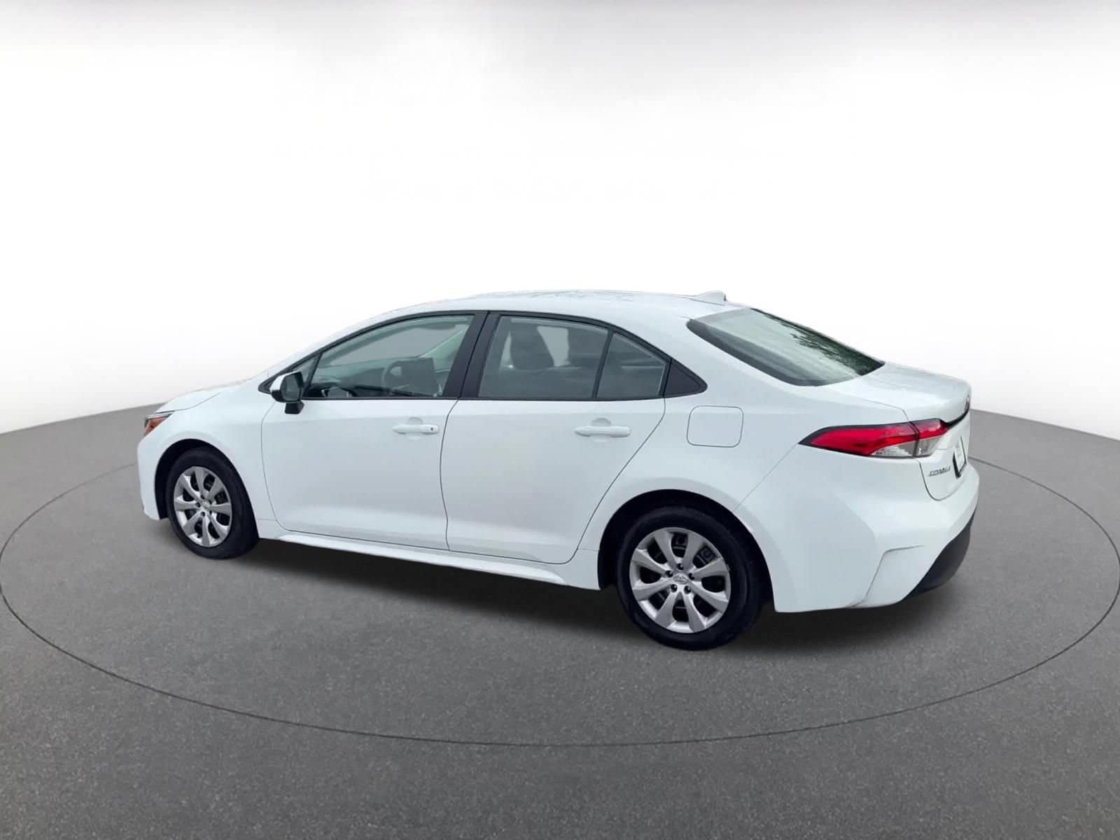 Thumbnail: 2025 Toyota Corolla - 8