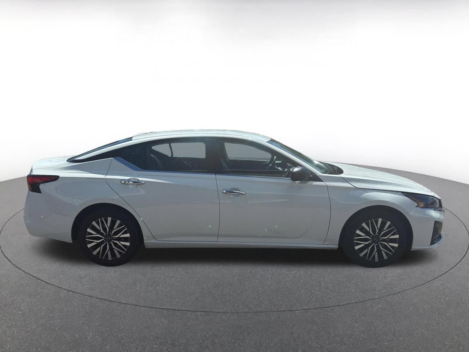 Thumbnail: 2025 Nissan Altima - 14