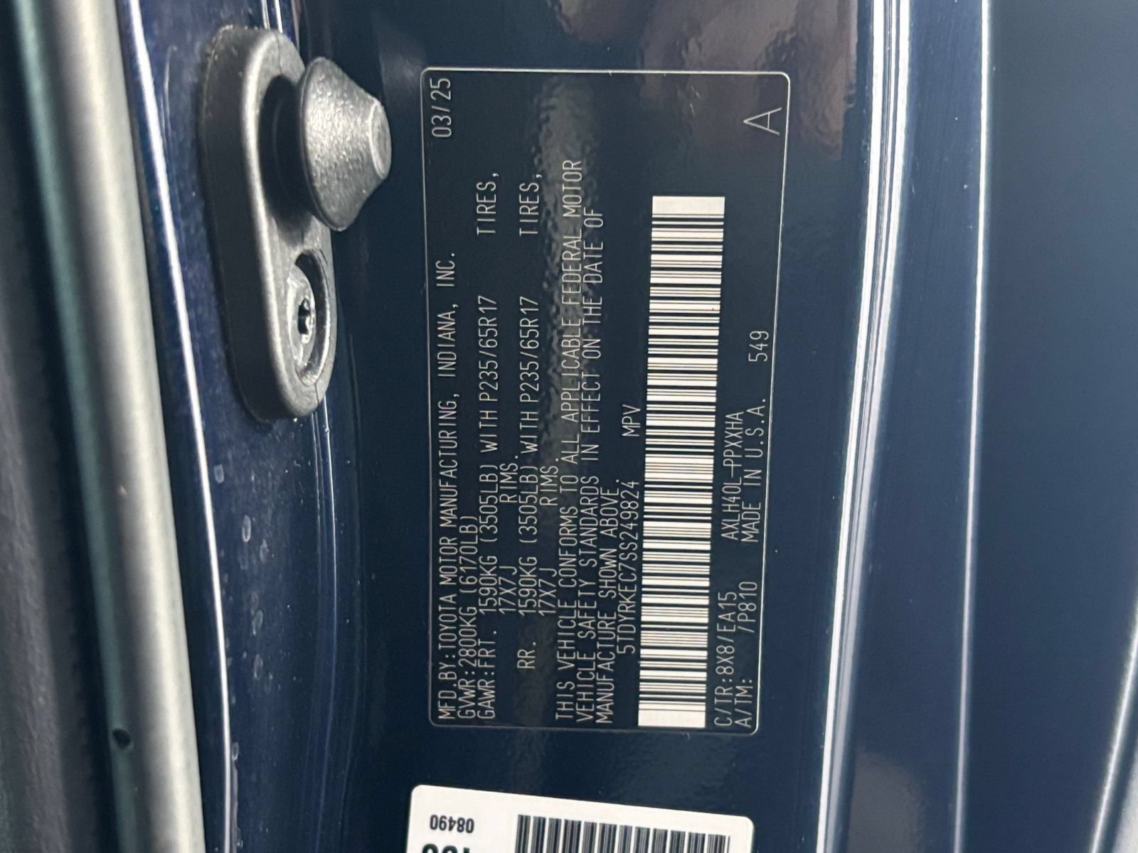 Thumbnail: 2025 Toyota Sienna - 32