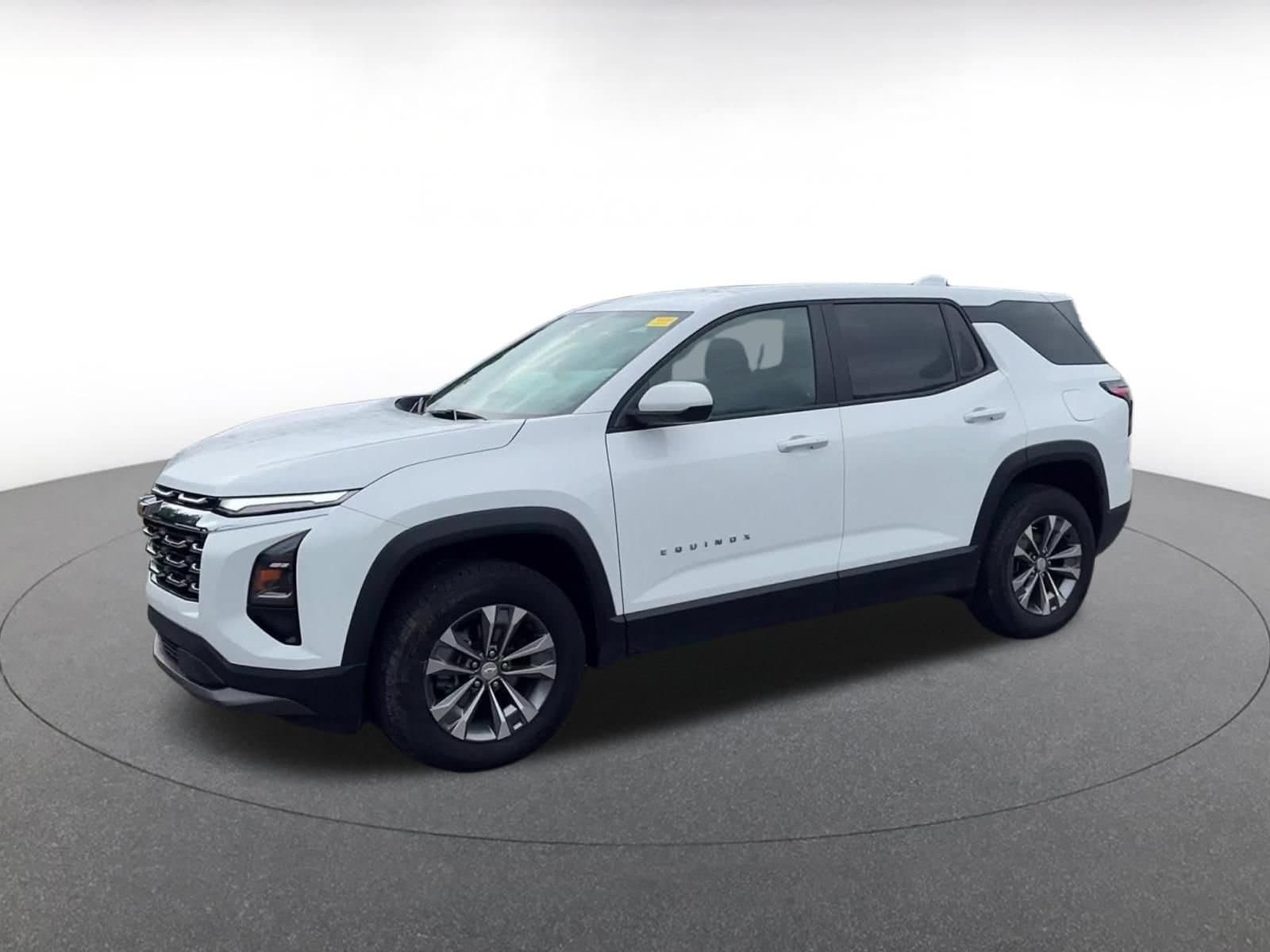 Thumbnail: 2025 Chevrolet Equinox - 6