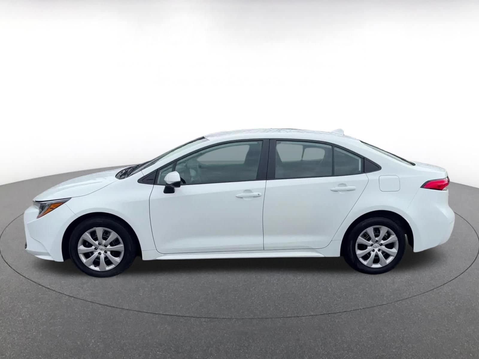 Thumbnail: 2025 Toyota Corolla - 7