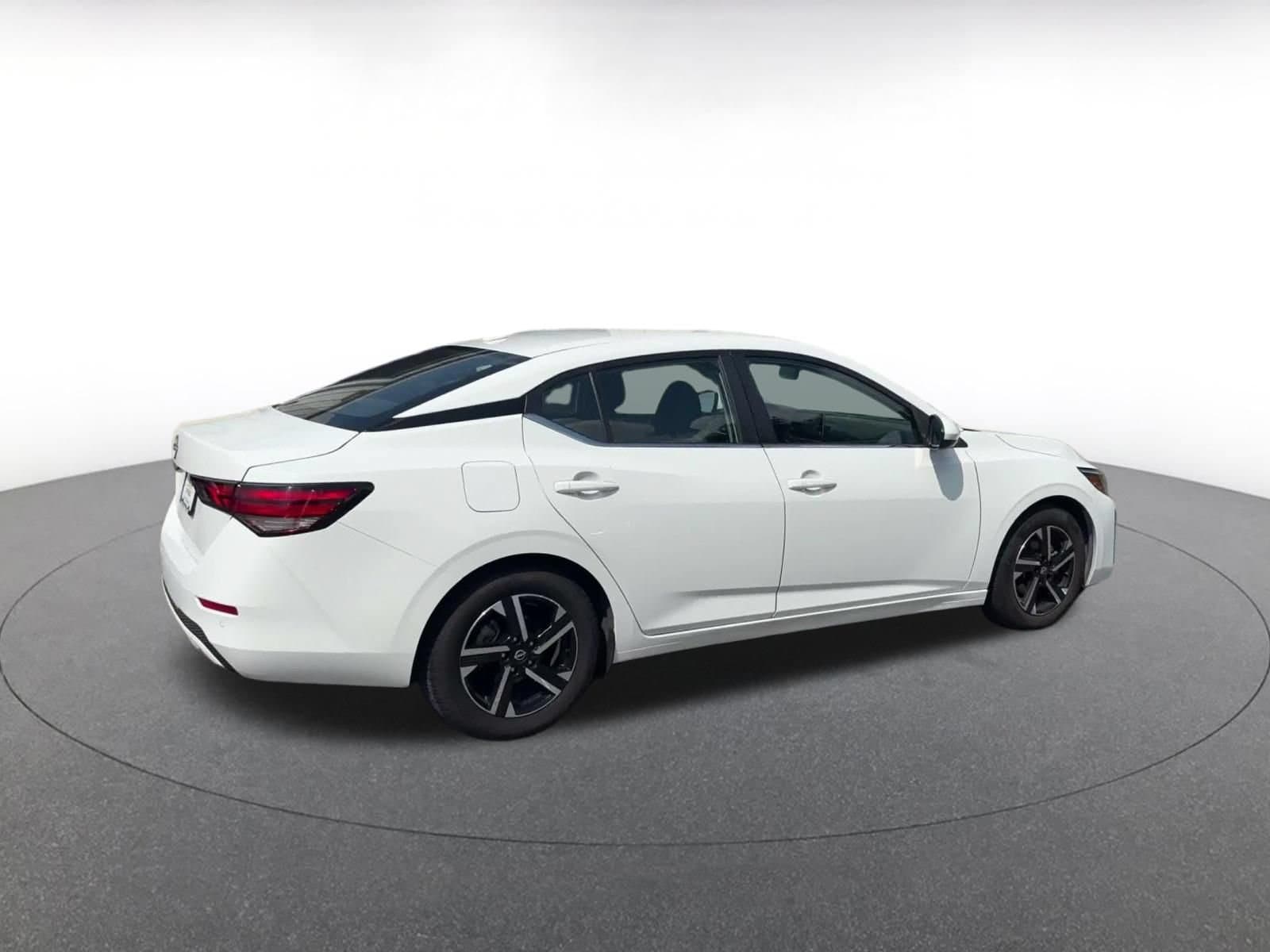 Thumbnail: 2025 Nissan Sentra - 13