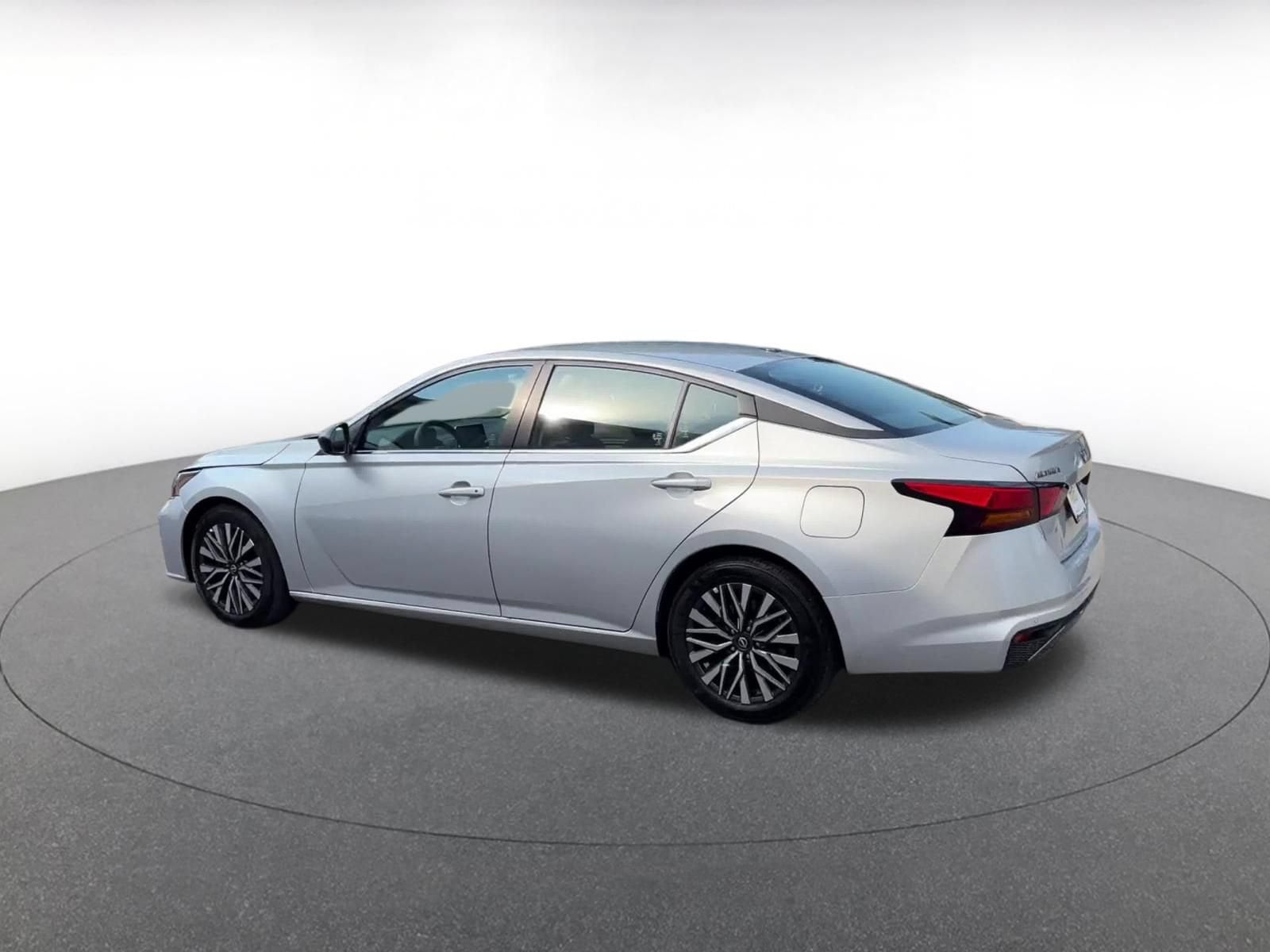 Thumbnail: 2026 Nissan Altima - 8