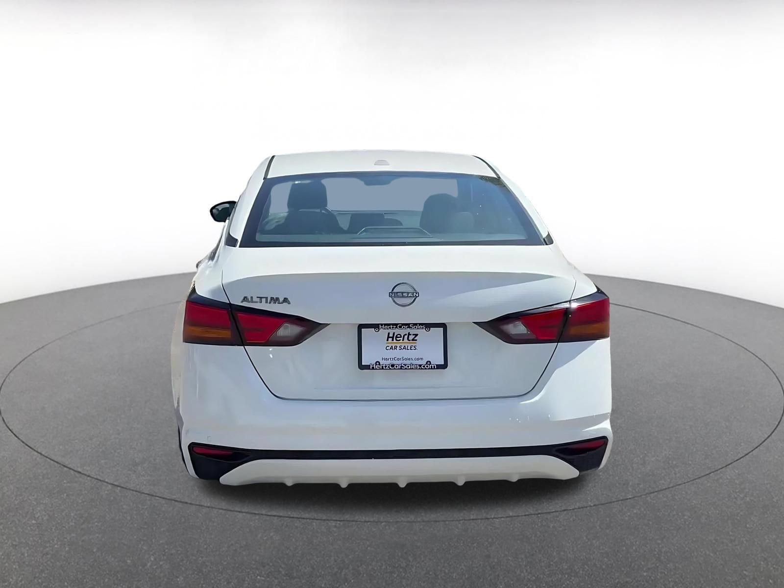 Thumbnail: 2025 Nissan Altima - 10