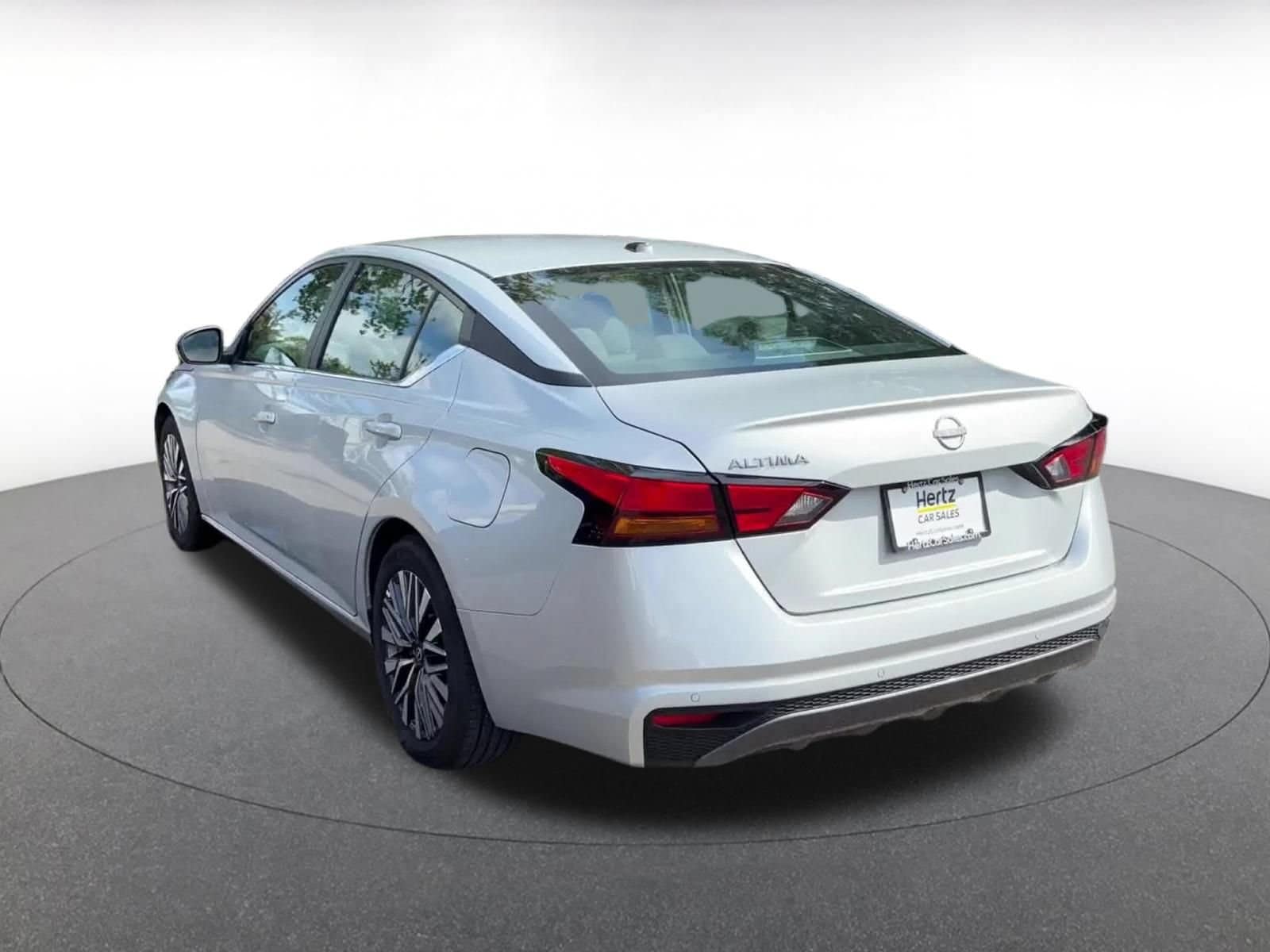 Thumbnail: 2026 Nissan Altima - 9