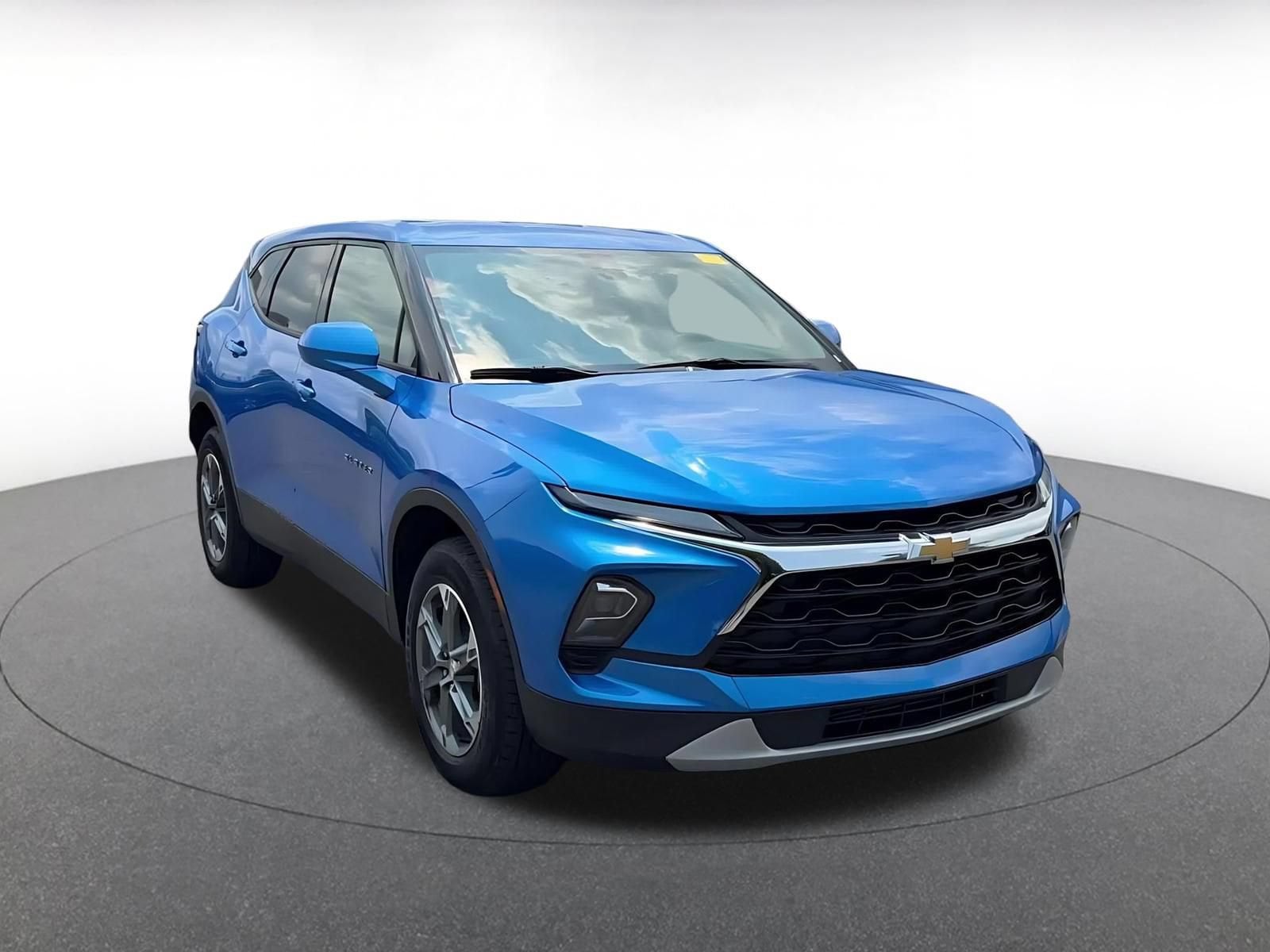 Thumbnail: 2026 Chevrolet Blazer - 2