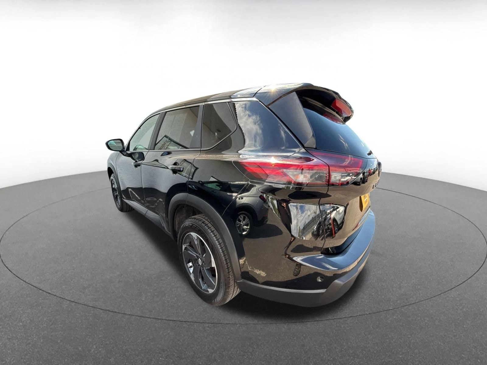 Thumbnail: 2025 Nissan Rogue - 4
