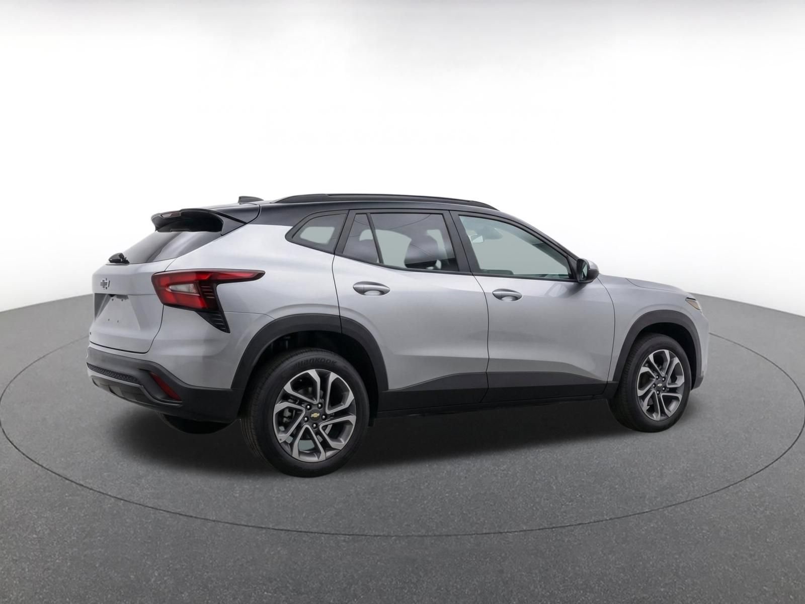 Thumbnail: 2025 Chevrolet Trax - 8