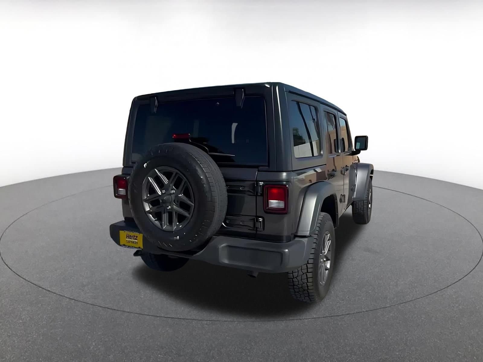 Thumbnail: 2025 Jeep Wrangler - 12