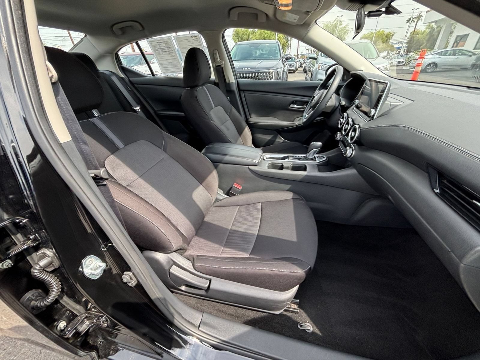 Thumbnail: 2025 Nissan Sentra - 33