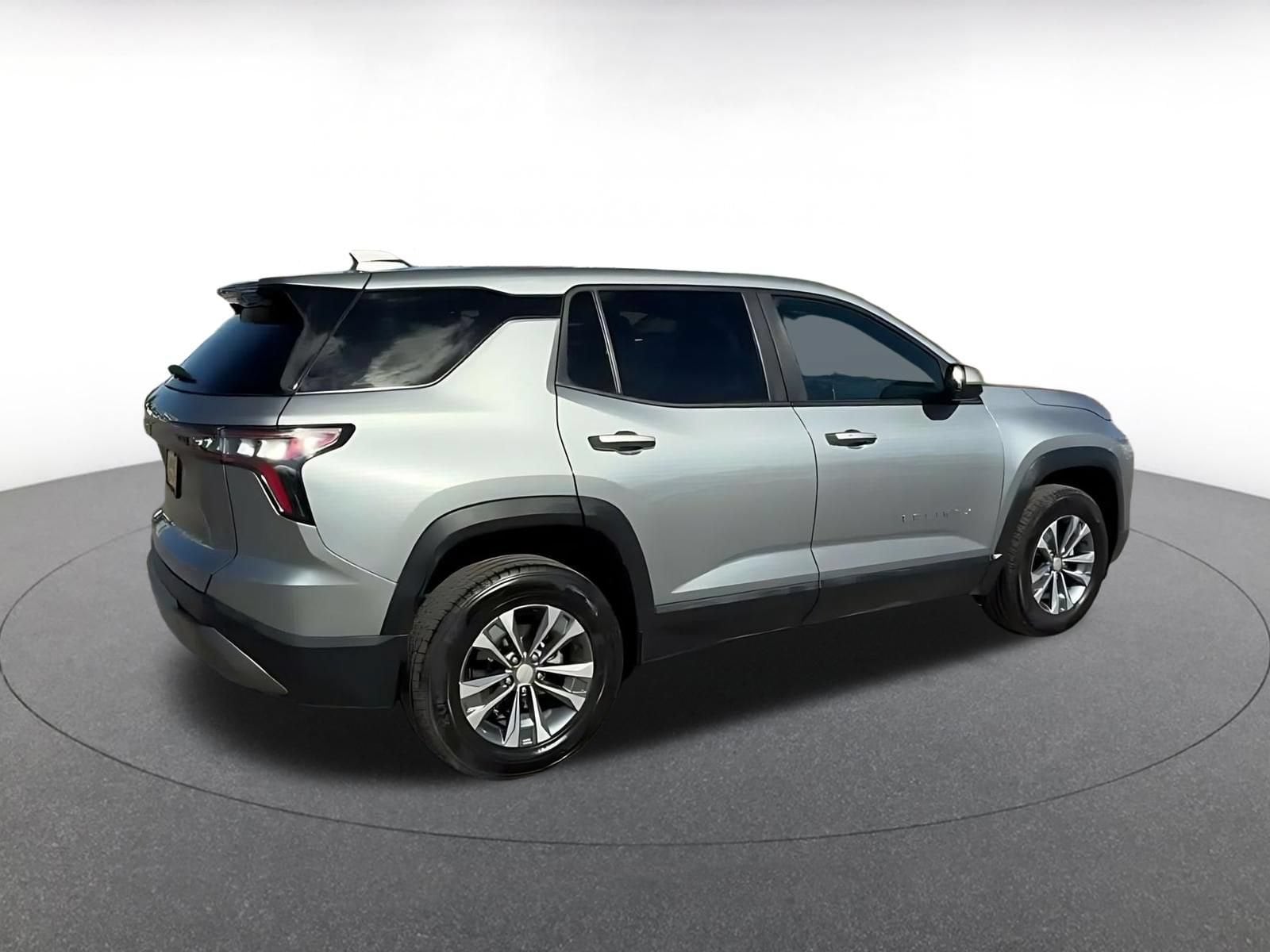 Thumbnail: 2025 Chevrolet Equinox - 14