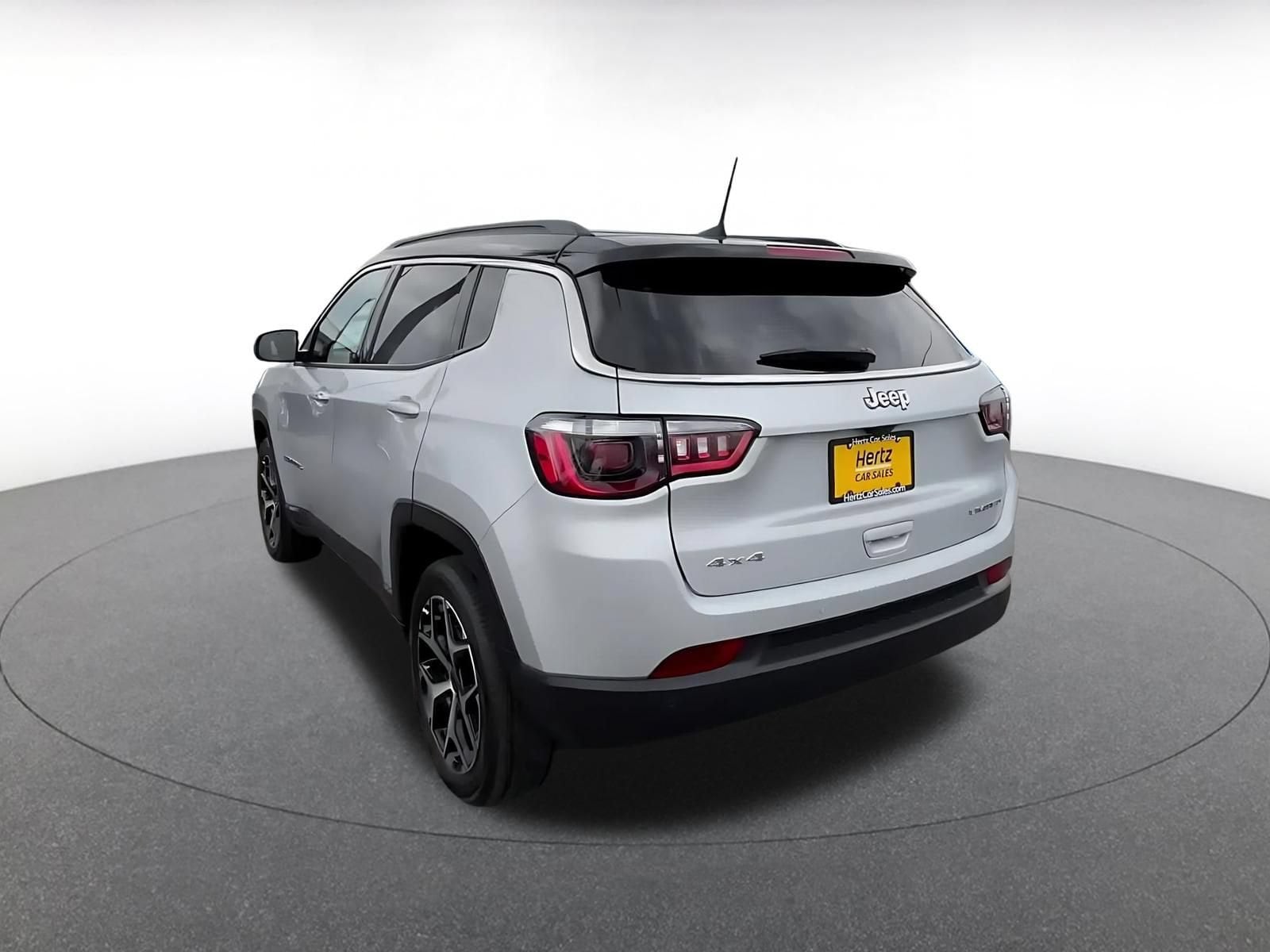 Thumbnail: 2025 Jeep Compass - 10
