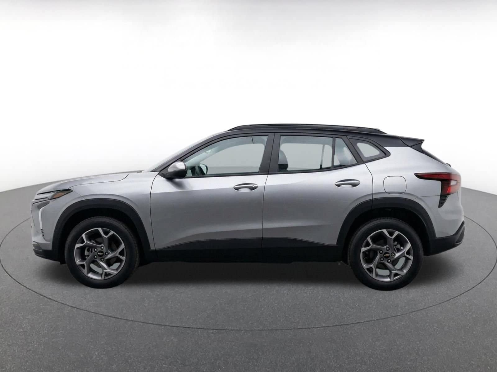 Thumbnail: 2025 Chevrolet Trax - 4