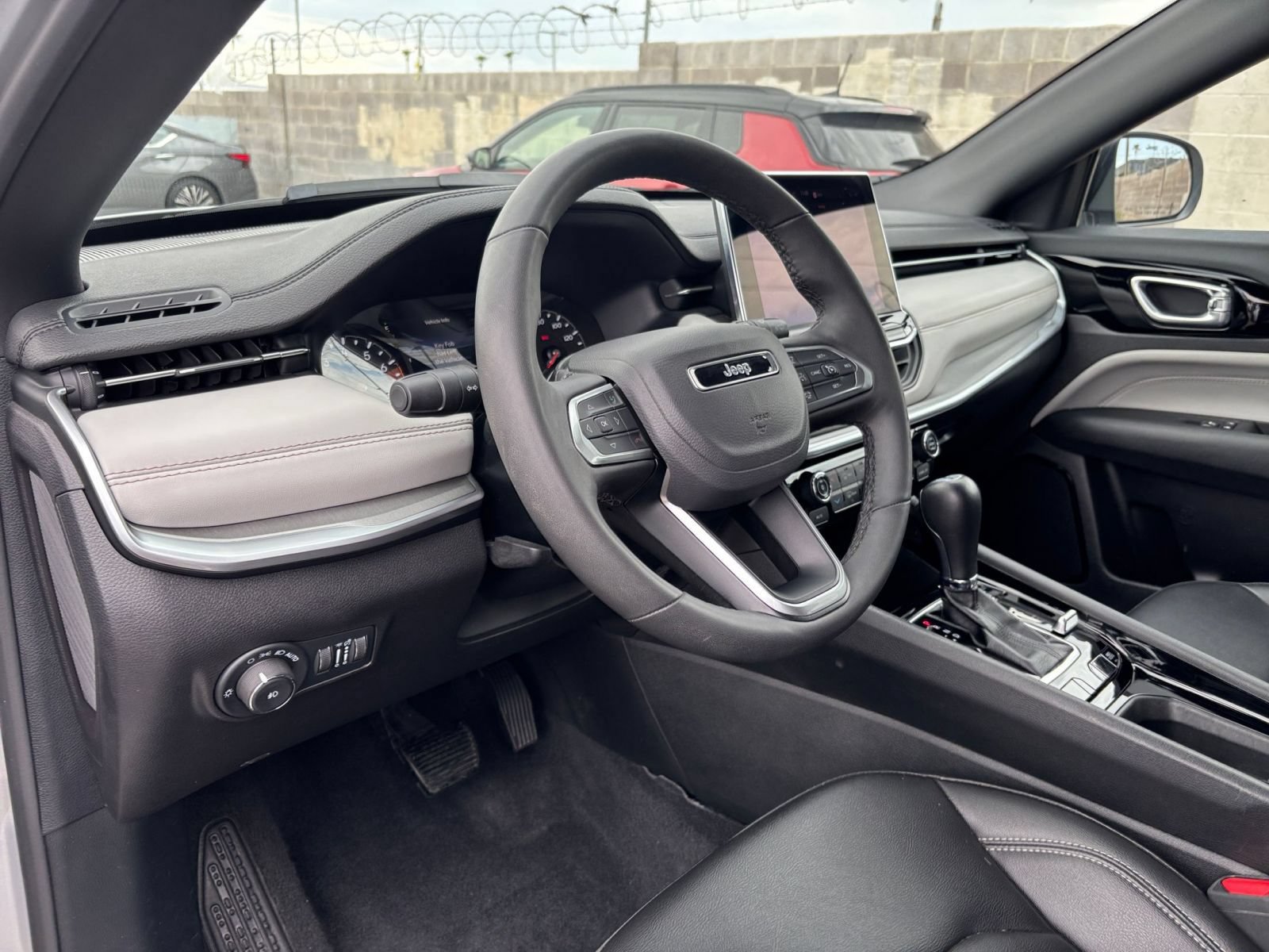 Thumbnail: 2025 Jeep Compass - 34
