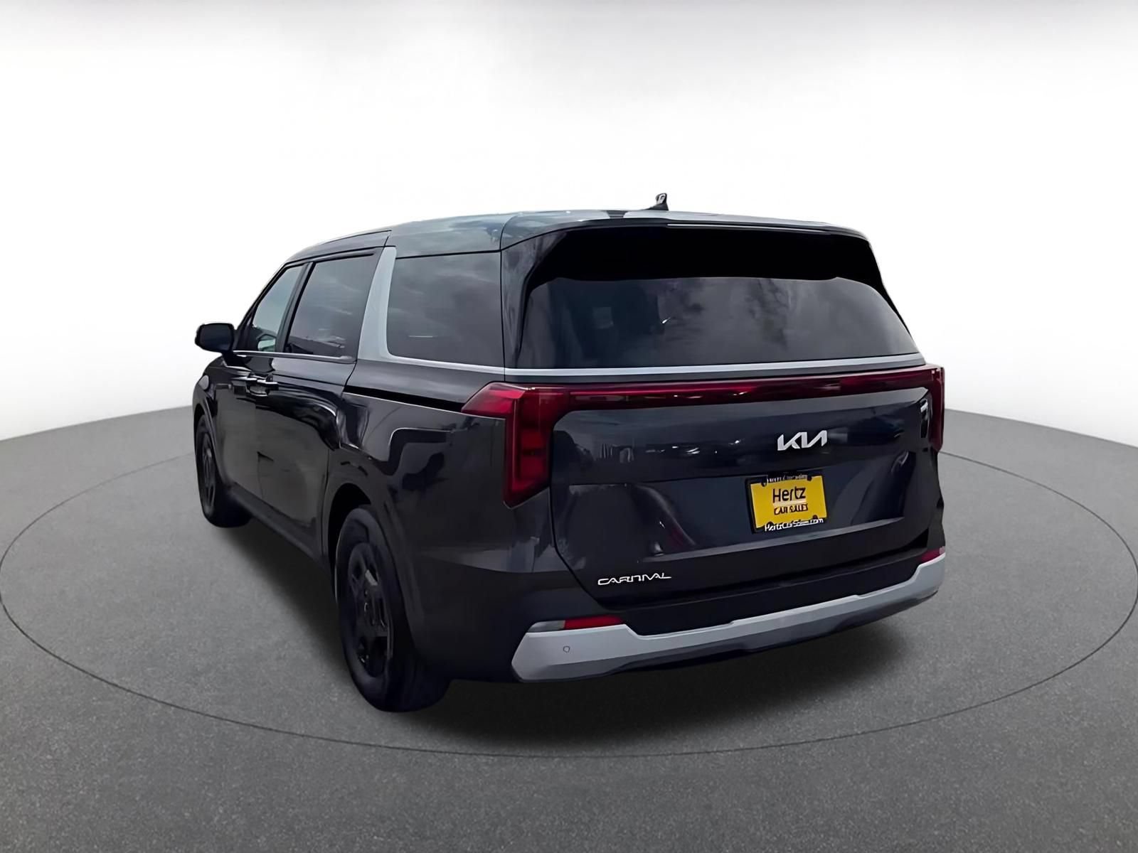 Thumbnail: 2026 Kia Carnival - 10