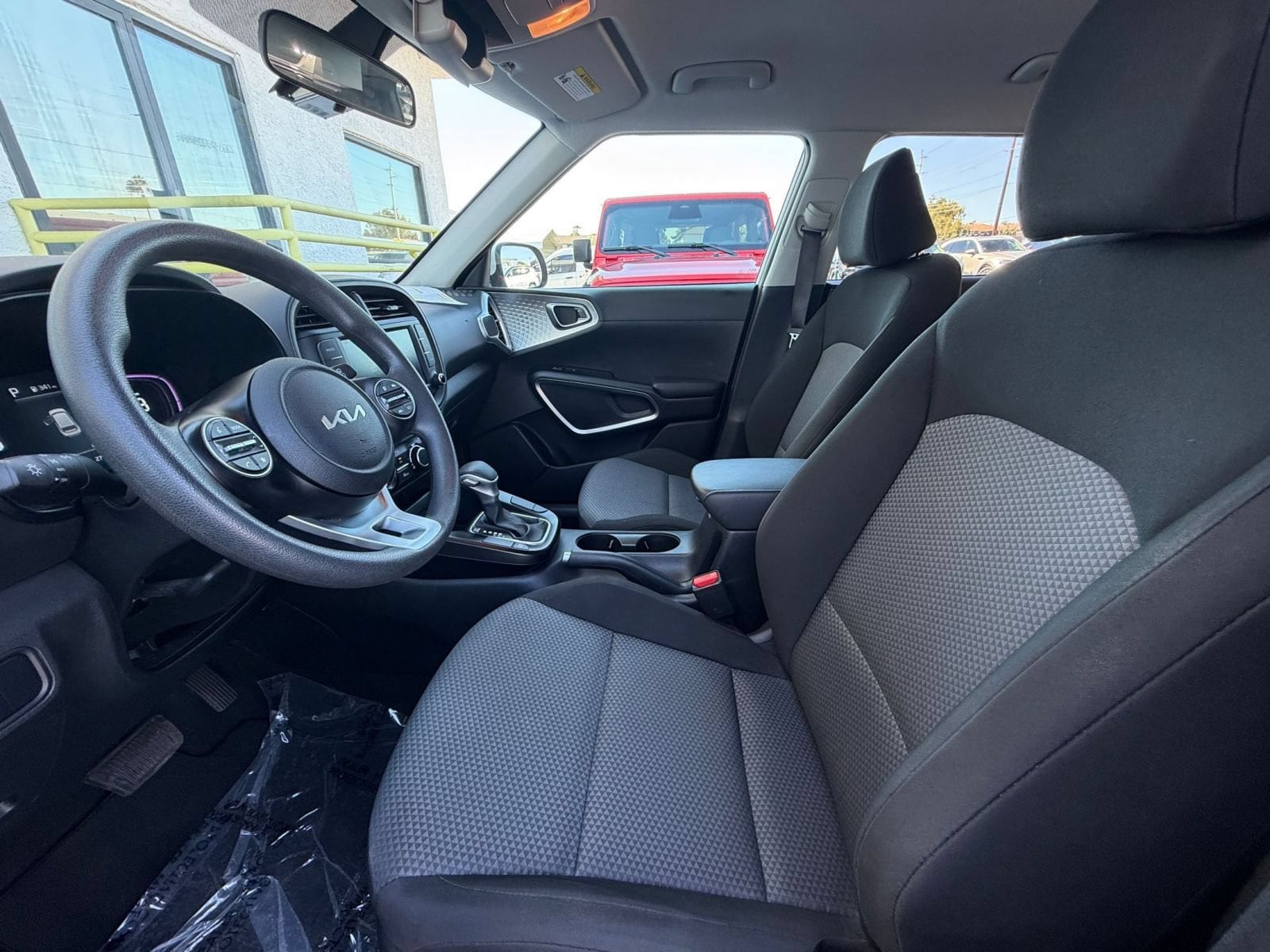 Thumbnail: 2025 Kia Soul - 24