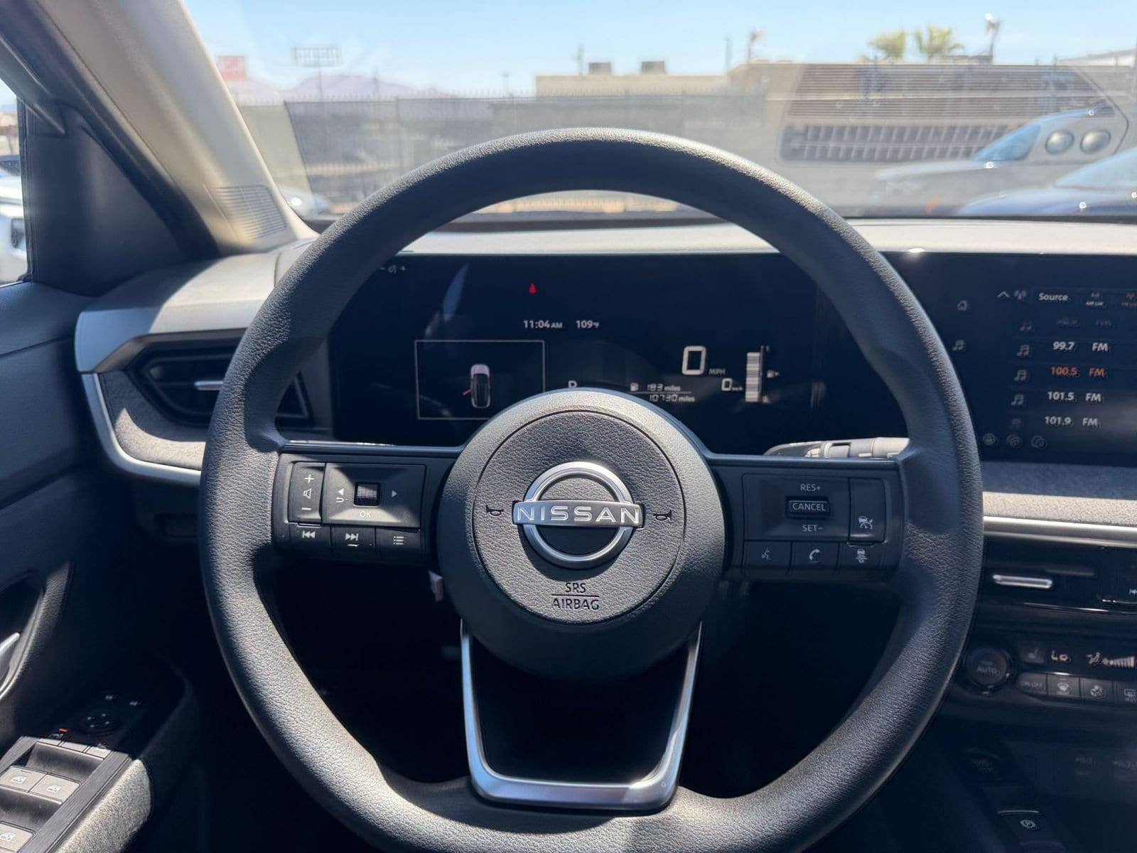 Thumbnail: 2026 Nissan Kicks - 32