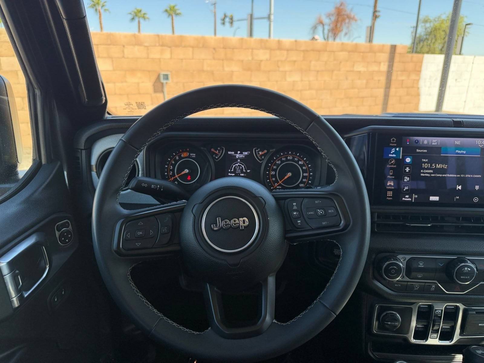 Thumbnail: 2025 Jeep Wrangler - 32