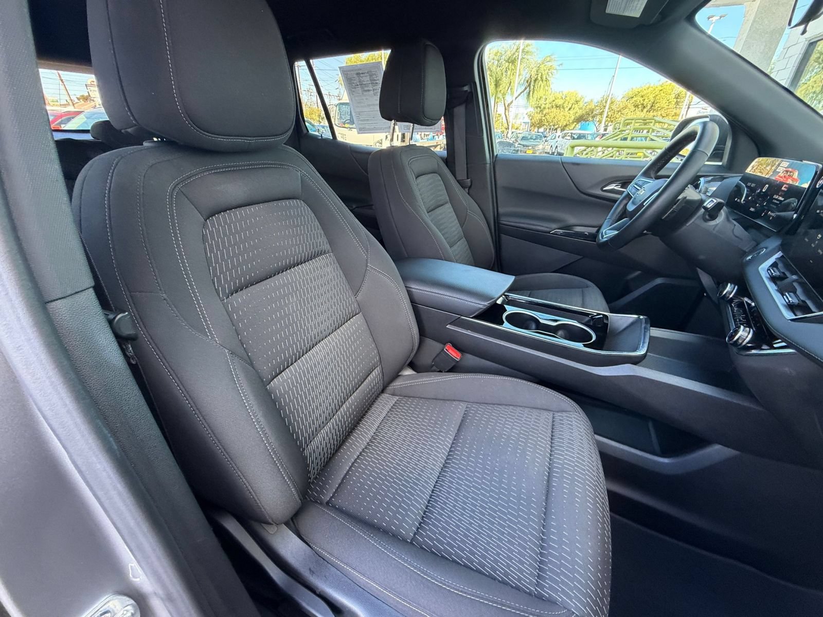 Thumbnail: 2025 Chevrolet Equinox - 35