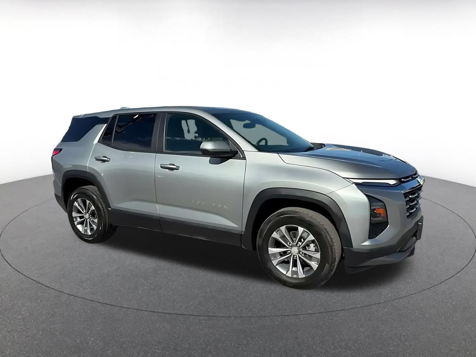Thumbnail: 2025 Chevrolet Equinox - 2